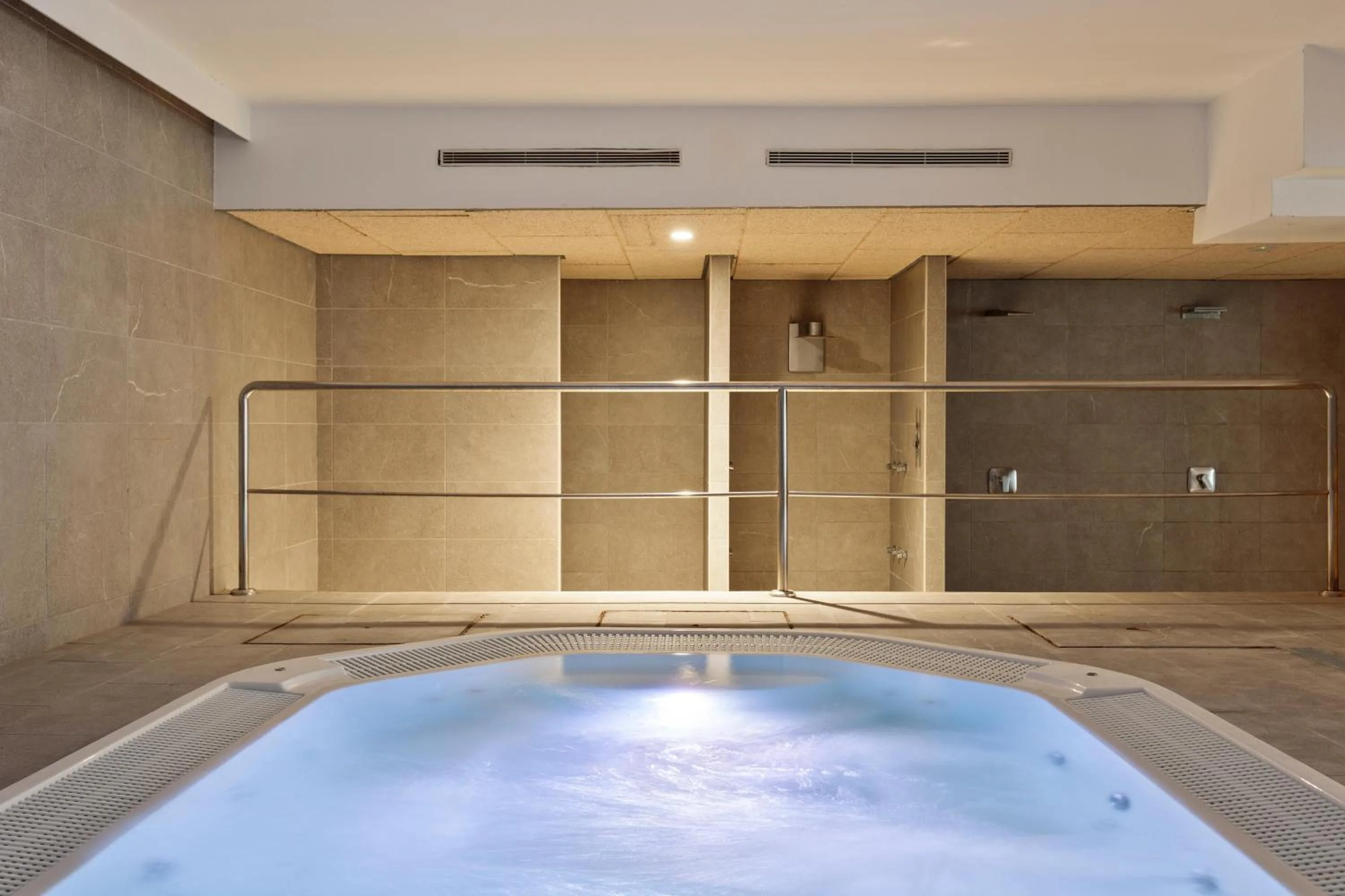 Hot Tub in Hotel Best Cap Salou