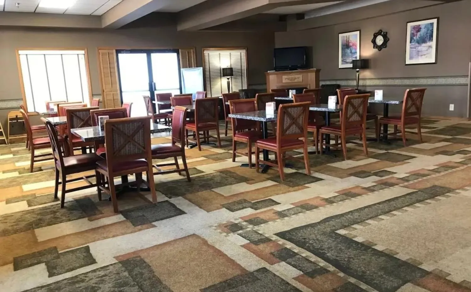 Restaurant/places to eat in Blue Way Inn Eagan Extended Stay