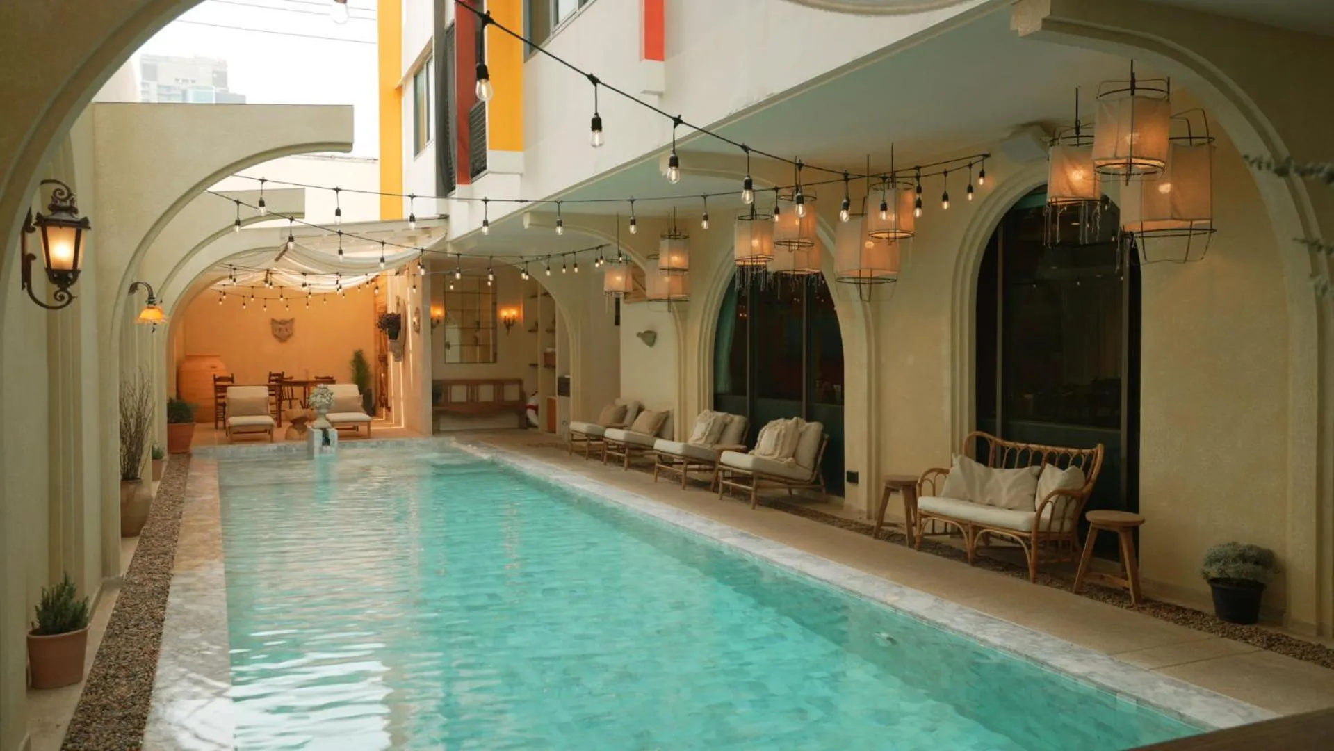 Bizotel Premier Hotel & Residence