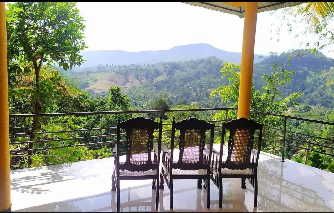 Balcony/Terrace in Mount Crest Inn Deniyaya