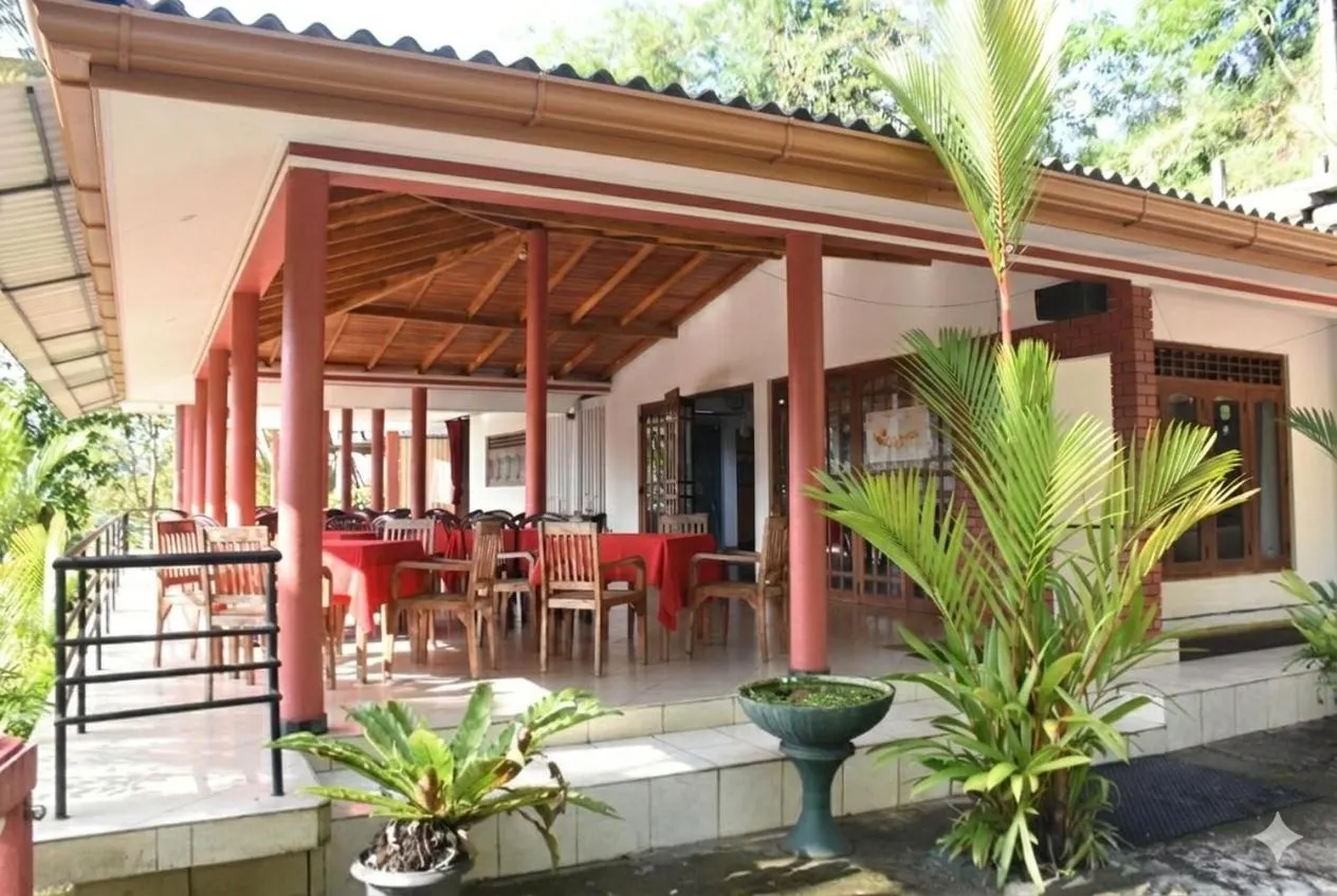 Mount Crest Inn Deniyaya