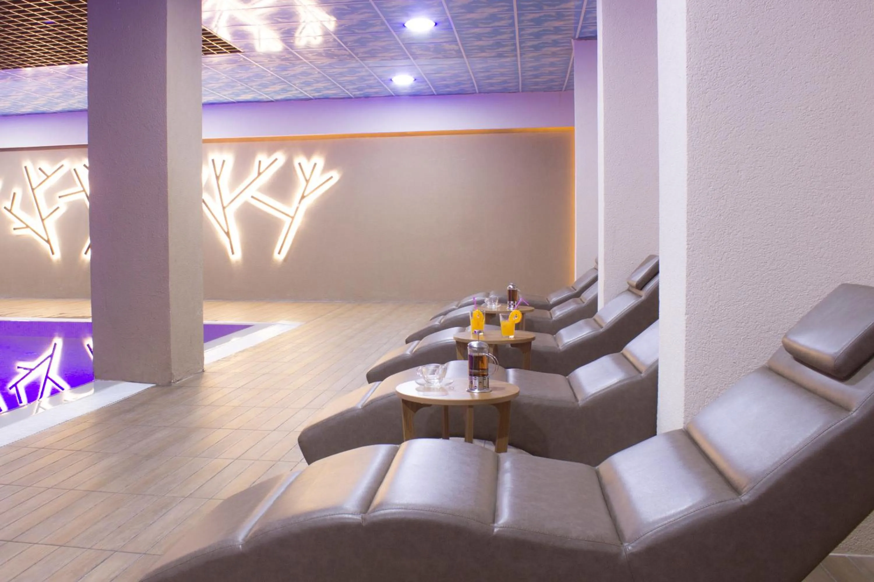 Swimming pool in Sarissa Hotel