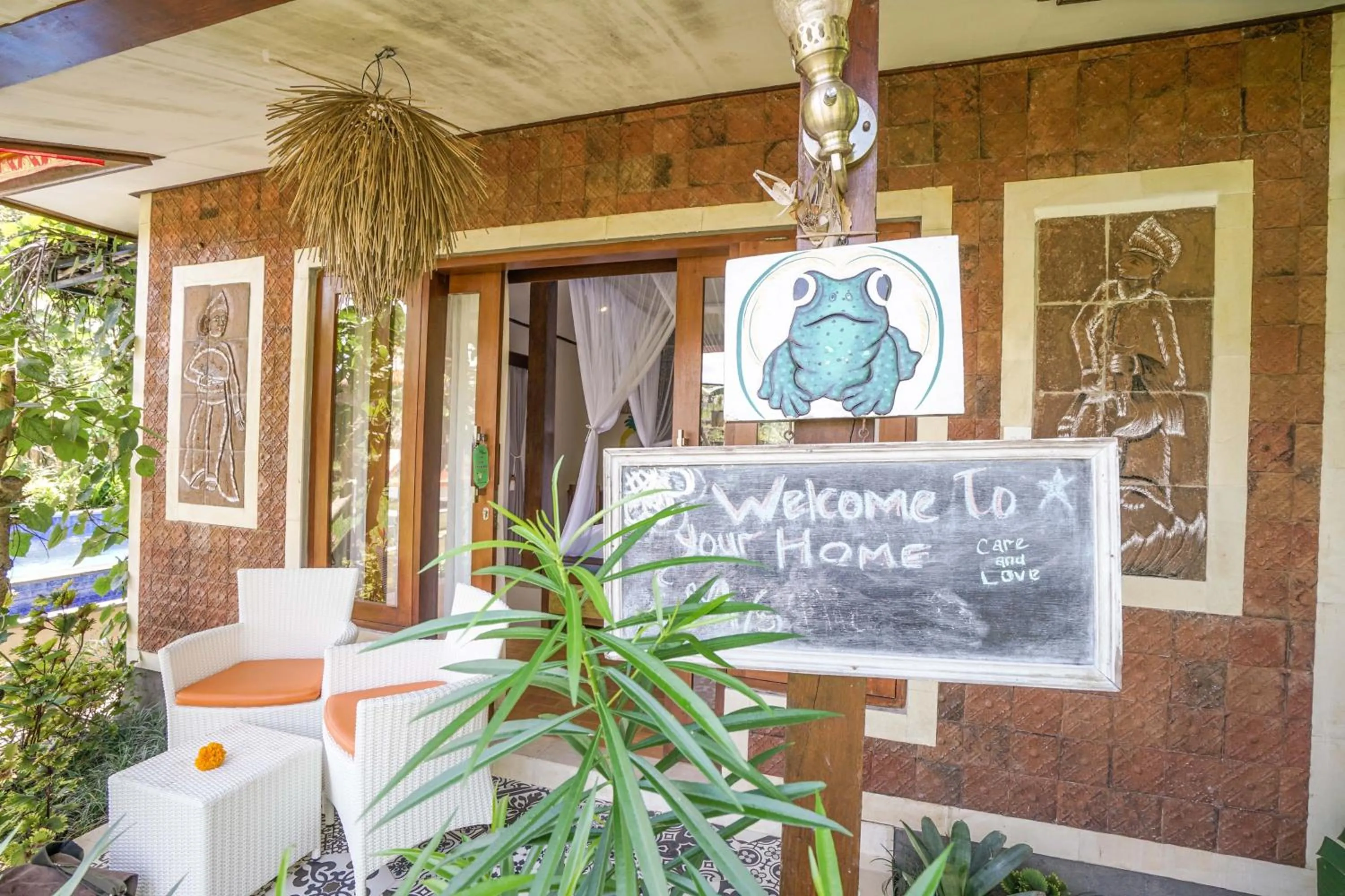 Facade/entrance in KTS Balinese Villas