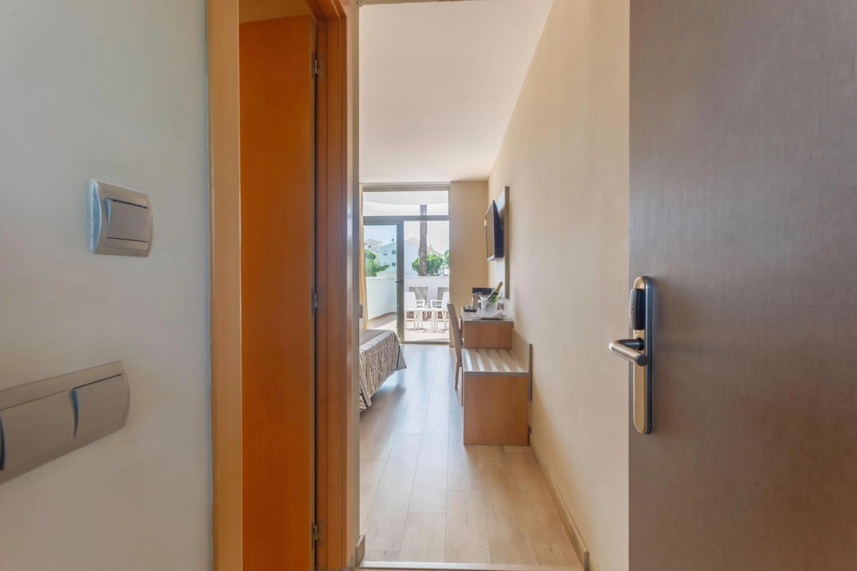 Photo of the whole room in Hotel Best Cambrils