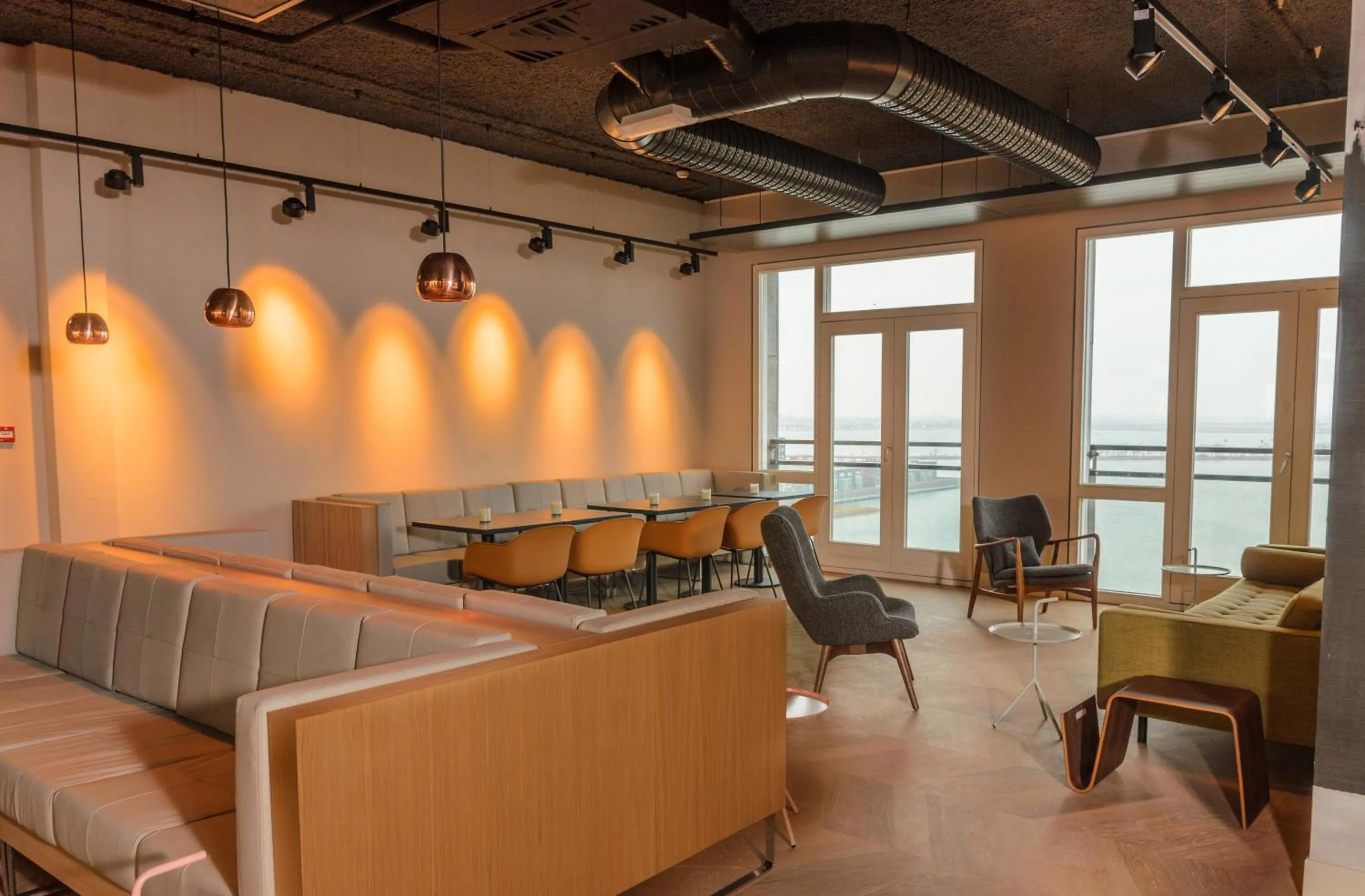 Lobby or reception in Amadi Panorama Hotel