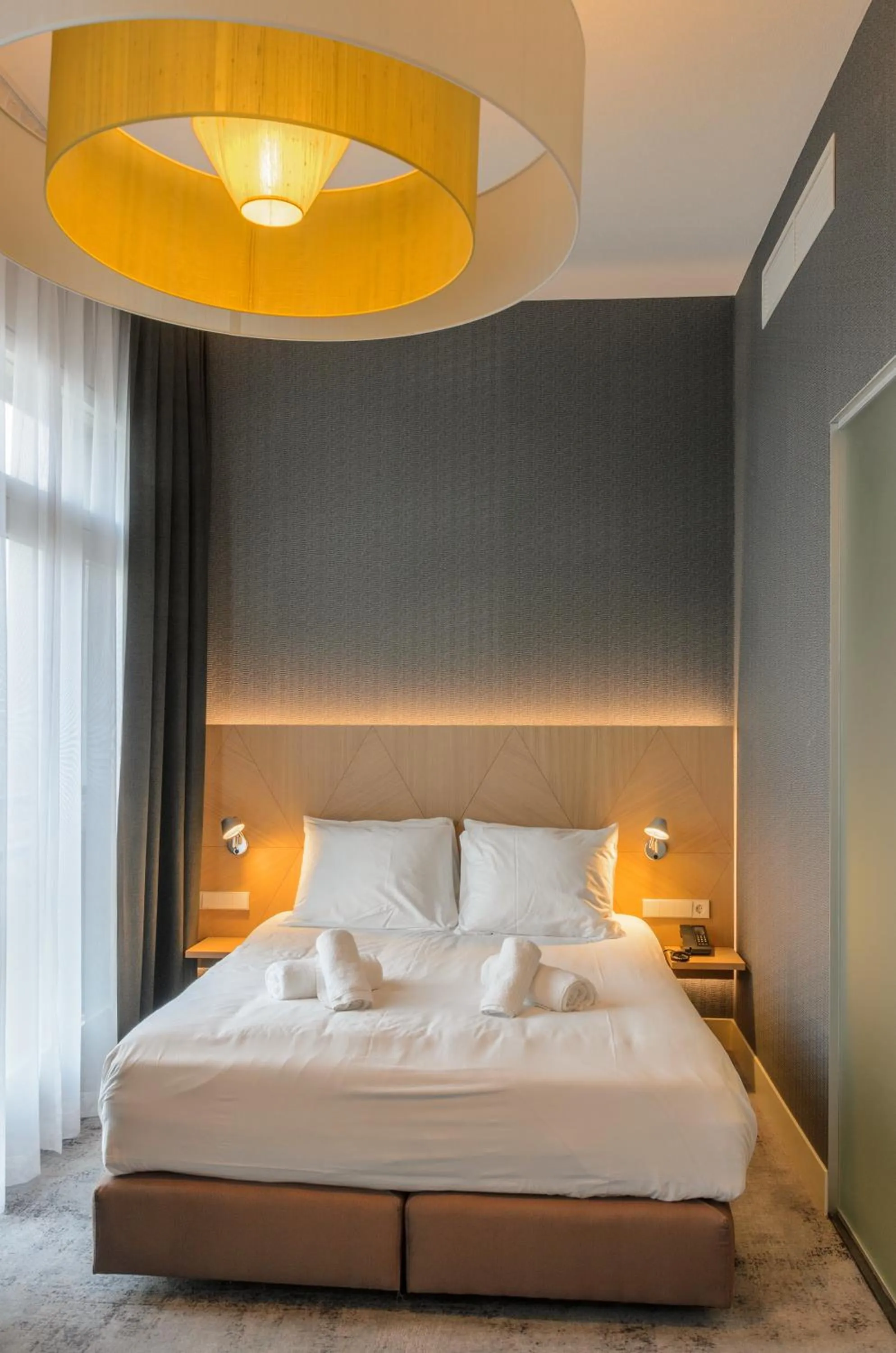 Bed in Amadi Panorama Hotel