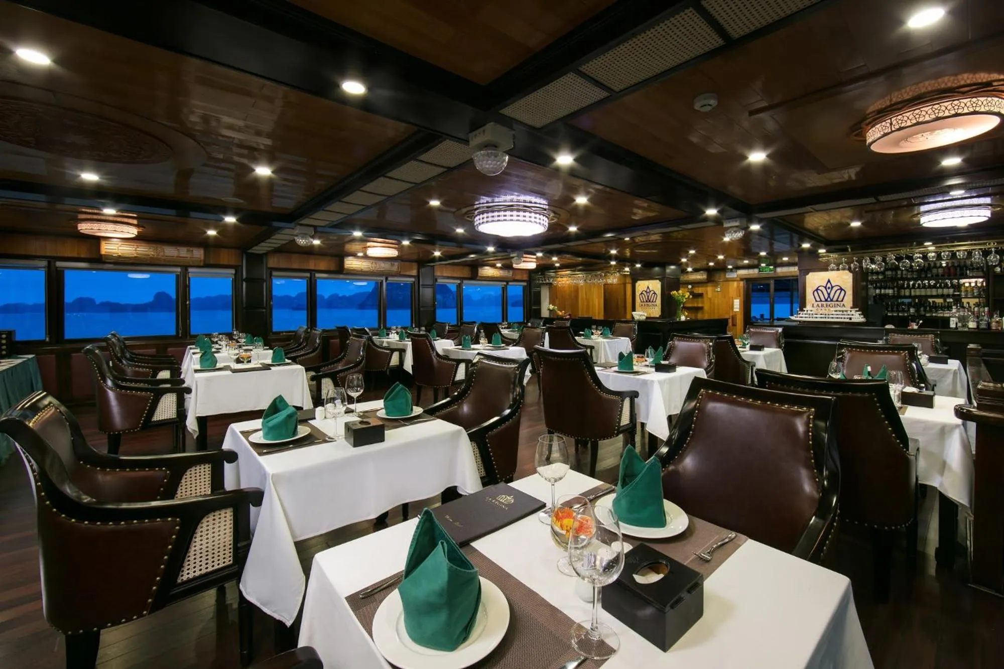 Restaurant/places to eat in La Regina Royal Cruise