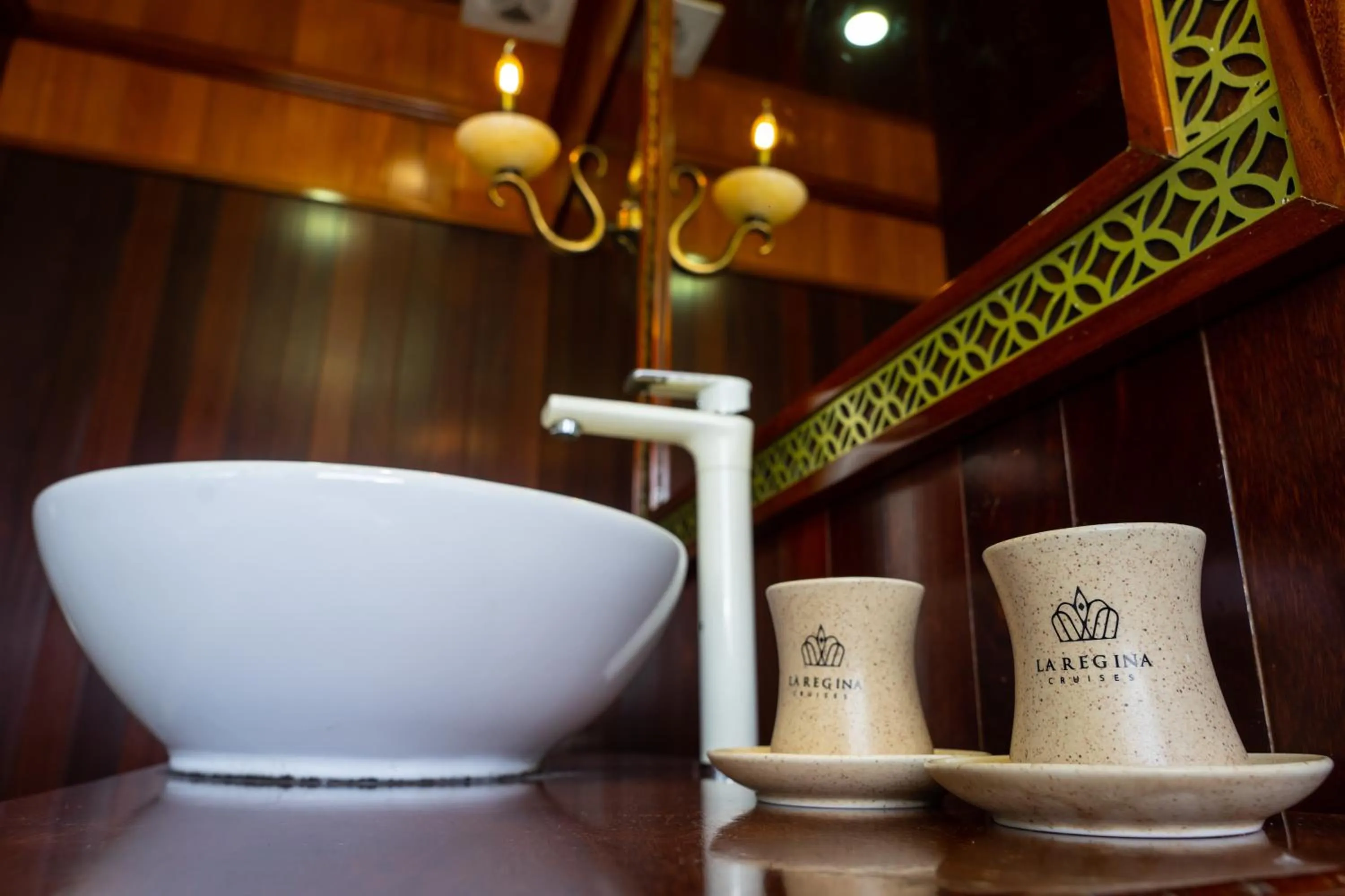 Bathroom in La Regina Royal Cruise