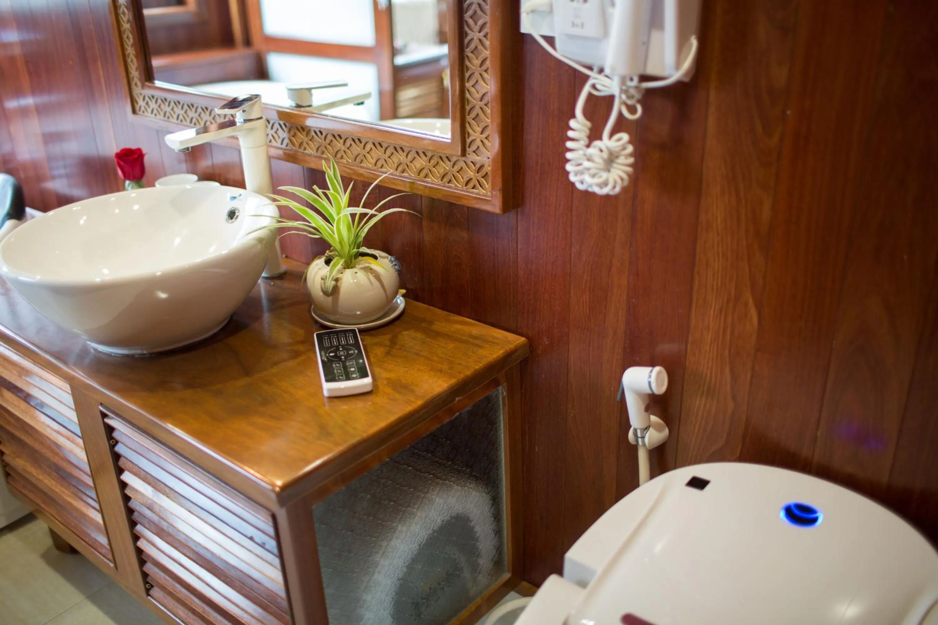 Bathroom in La Regina Royal Cruise