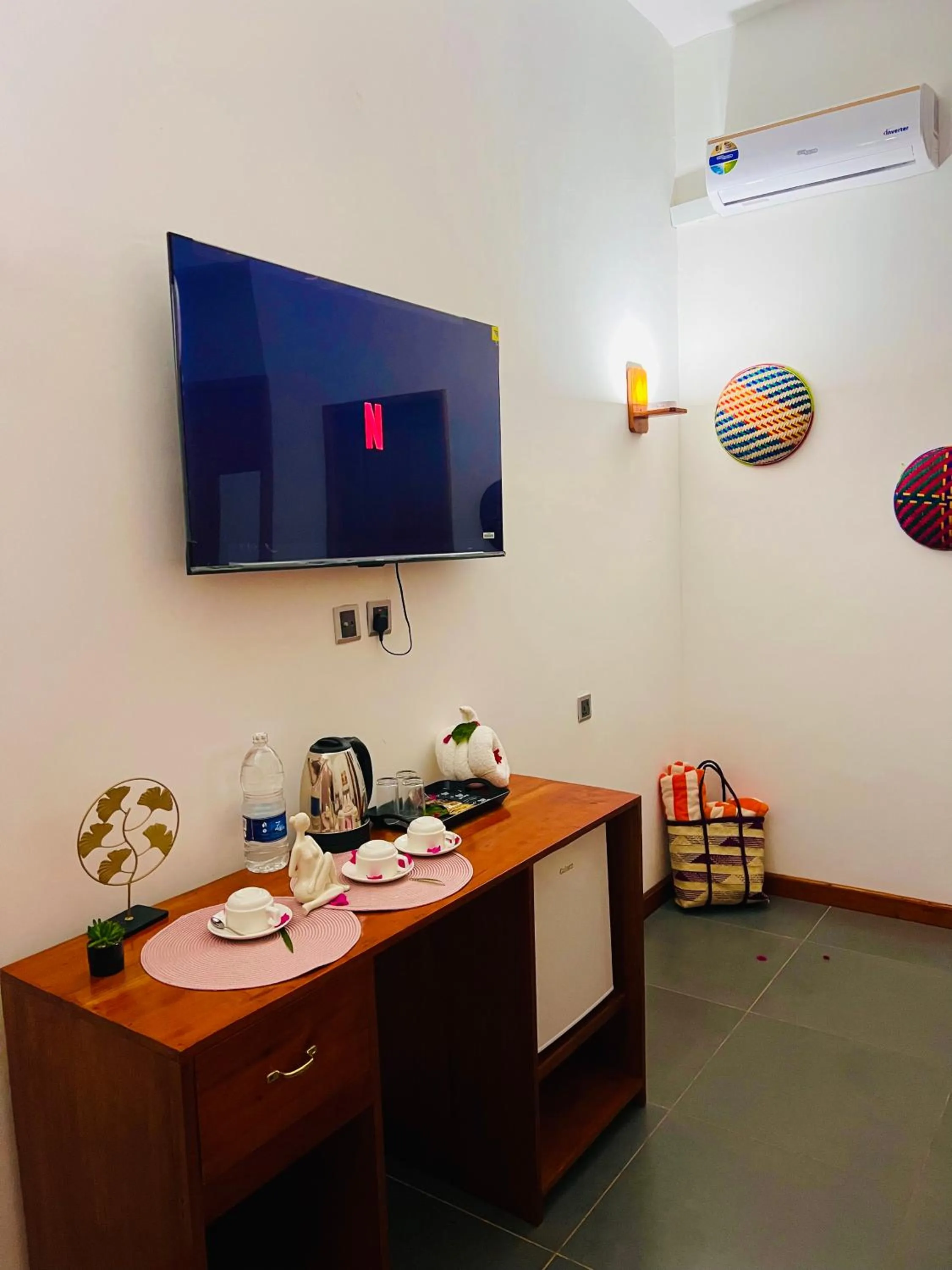 TV and multimedia in Tropical Nungwi