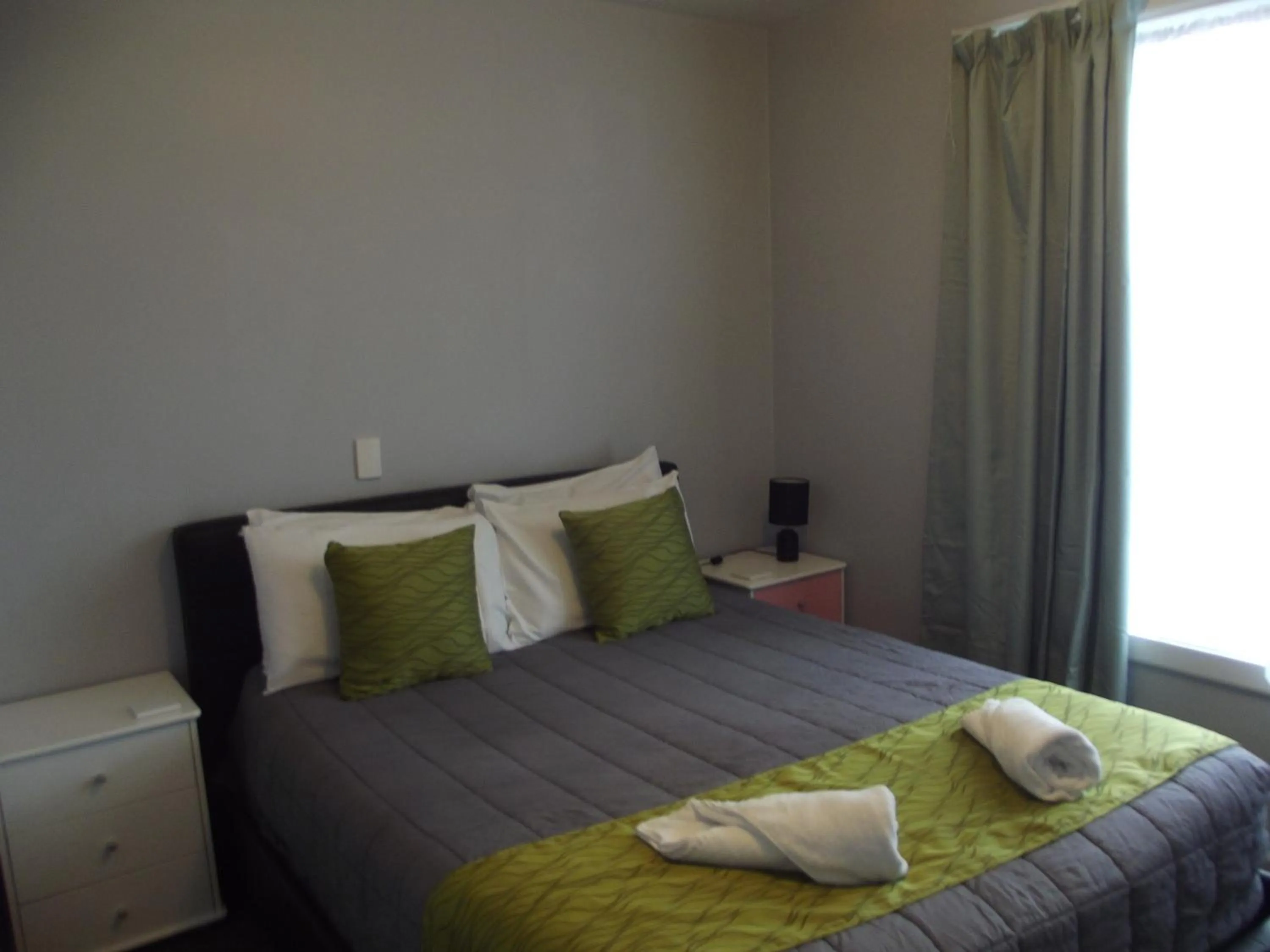 Bed in Admiral Motel