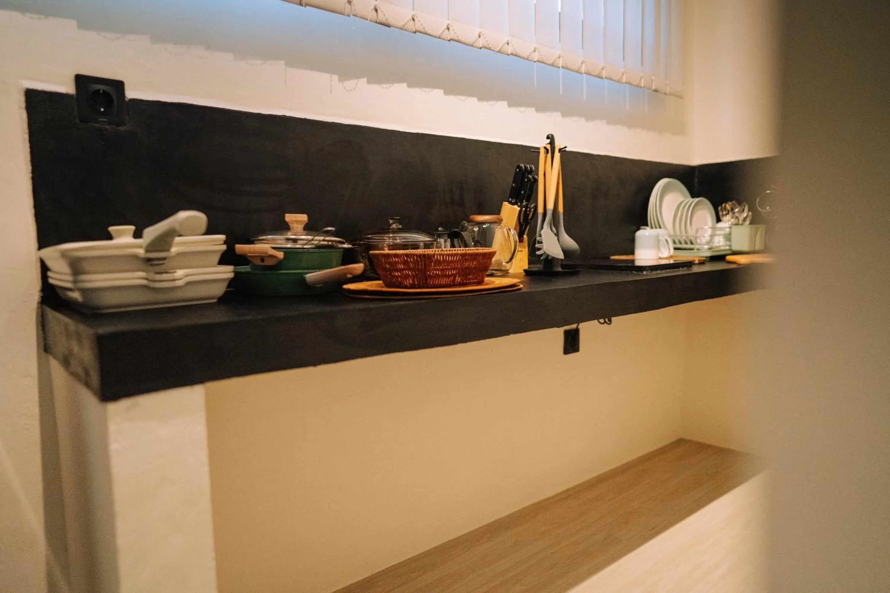 Coffee/tea facilities in Susurro Villas - New Cozy Bungalow - Private Kitchen - Free Gym Access - 80Mbps WiFi