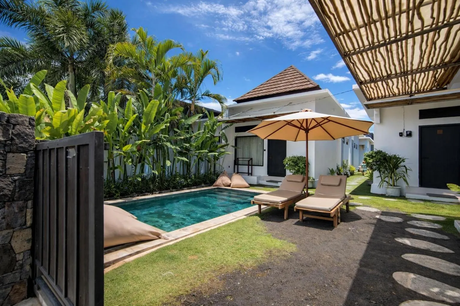 Susurro Villas - New Cozy Bungalow - Private Kitchen - 80Mbps WiFi