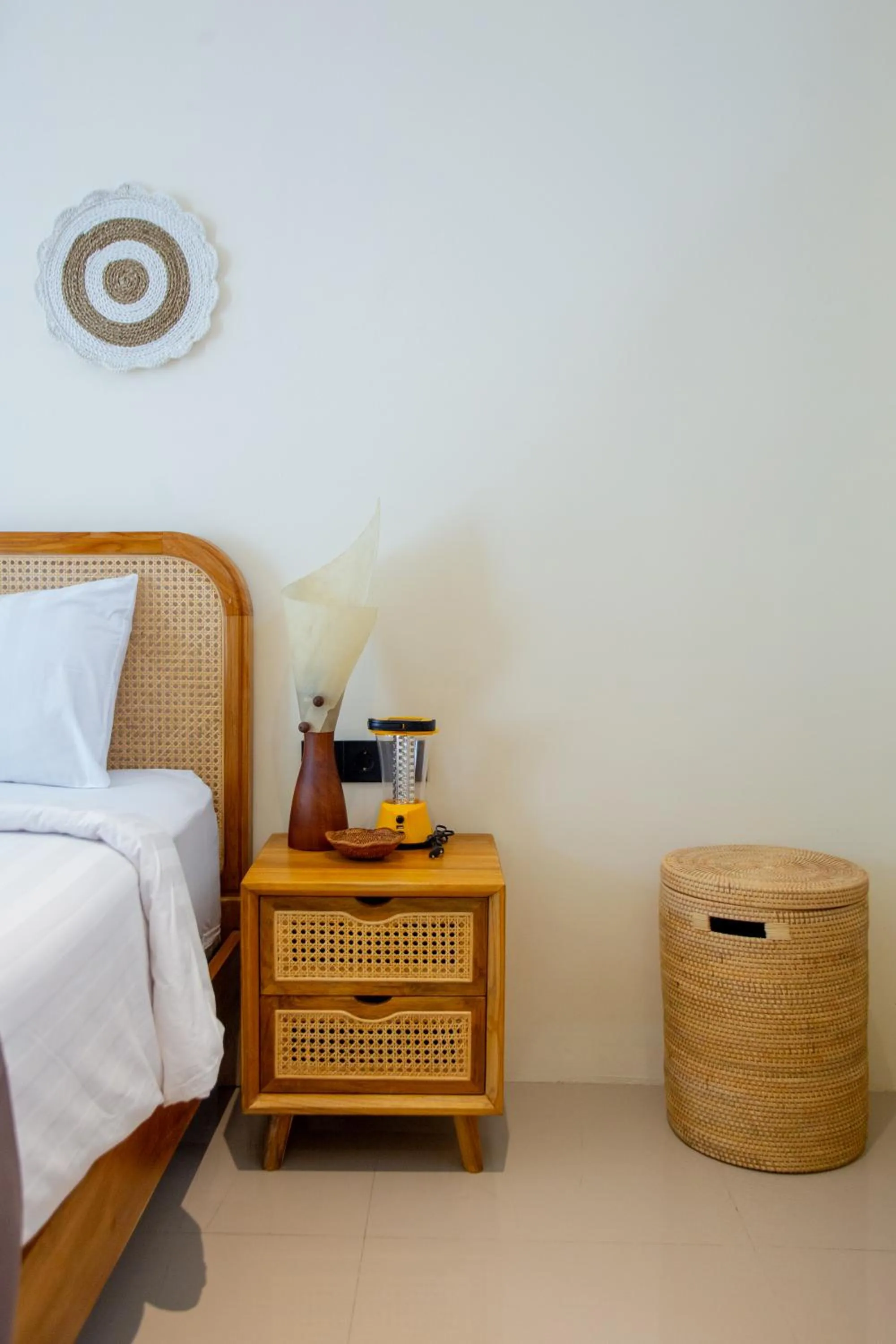 Bed in Susurro Villas - New Cozy Bungalow - Private Kitchen - Free Gym Access - 80Mbps WiFi