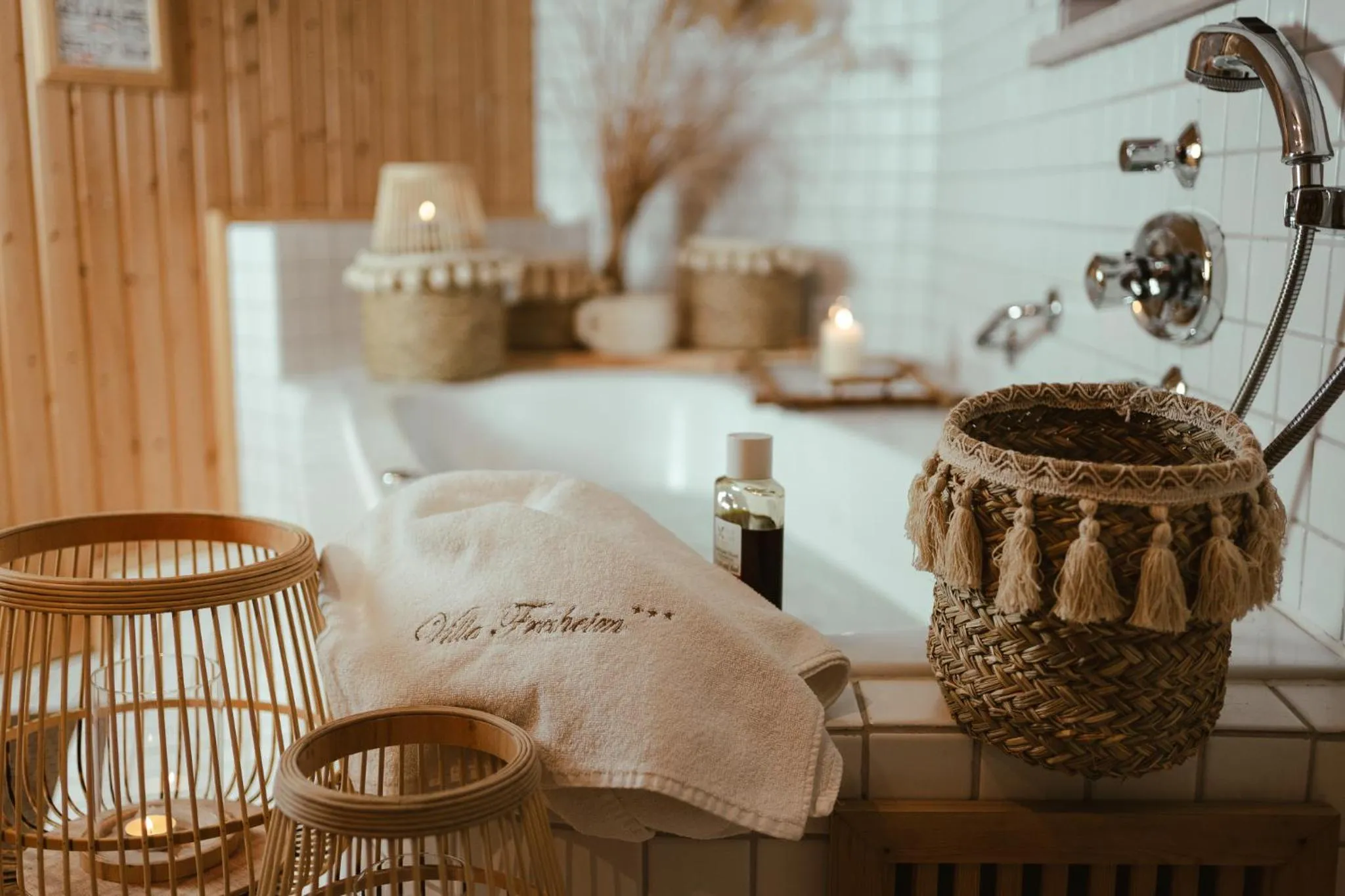 Hot Tub, Bed in Hotel Villa Freiheim