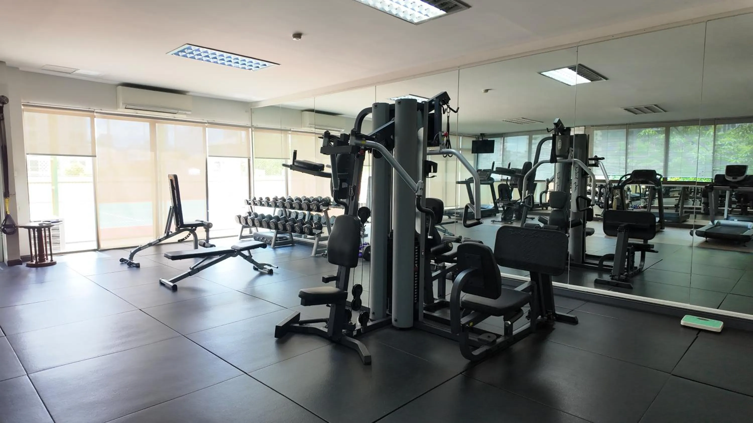 Fitness centre/facilities in Charan Tower Residences by Aspira