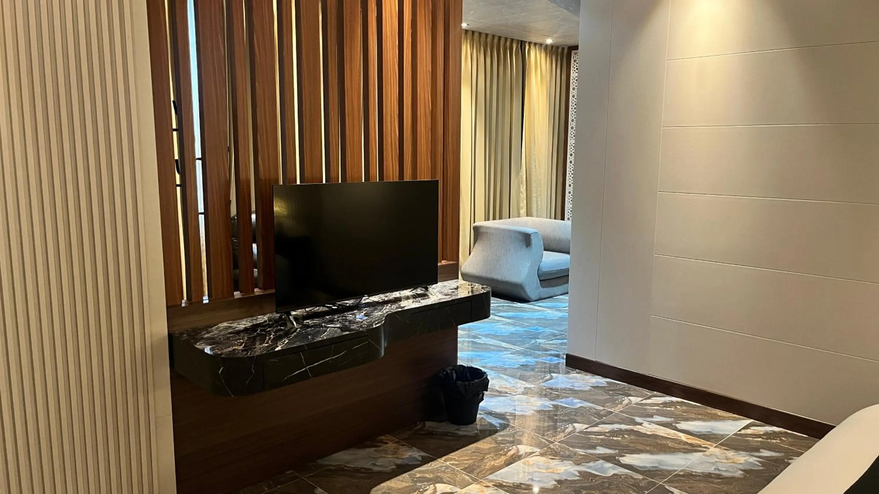 Avery De Grand City Hotel Bandung