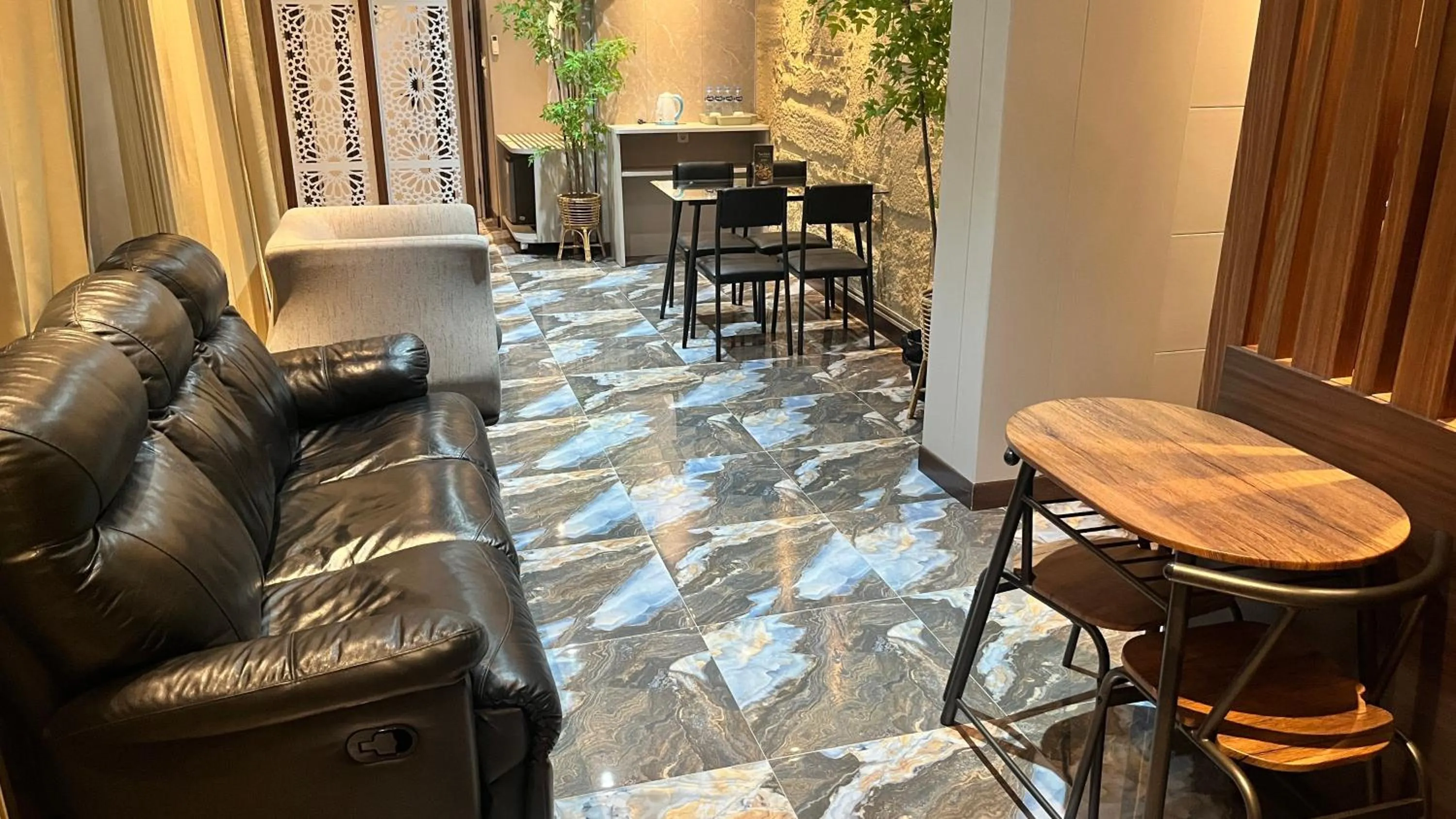 Avery De Grand City Hotel Bandung