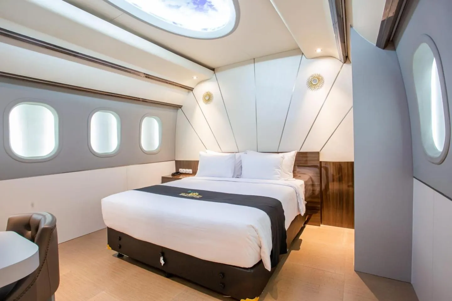 Bedroom, Bed in Avery De Grand City Hotel Bandung