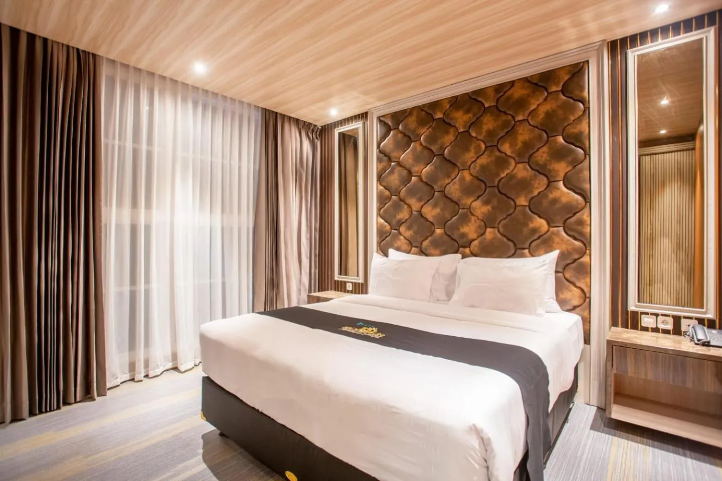 Bedroom, Bed in Avery De Grand City Hotel Bandung