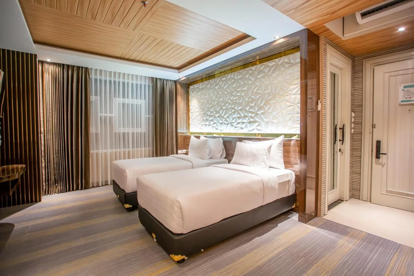 Bed in Avery De Grand City Hotel Bandung