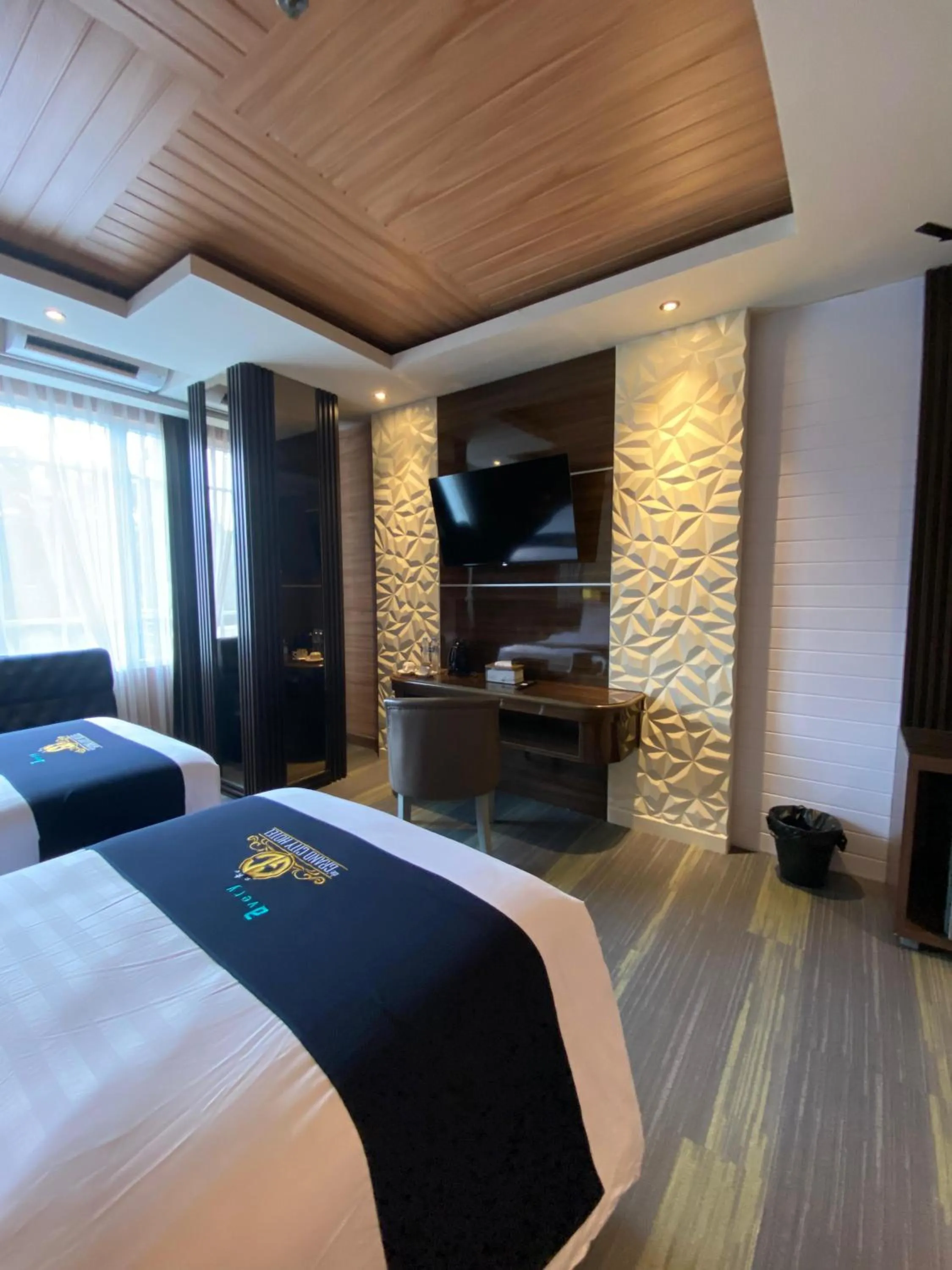 Bedroom, Bed in Avery De Grand City Hotel Bandung