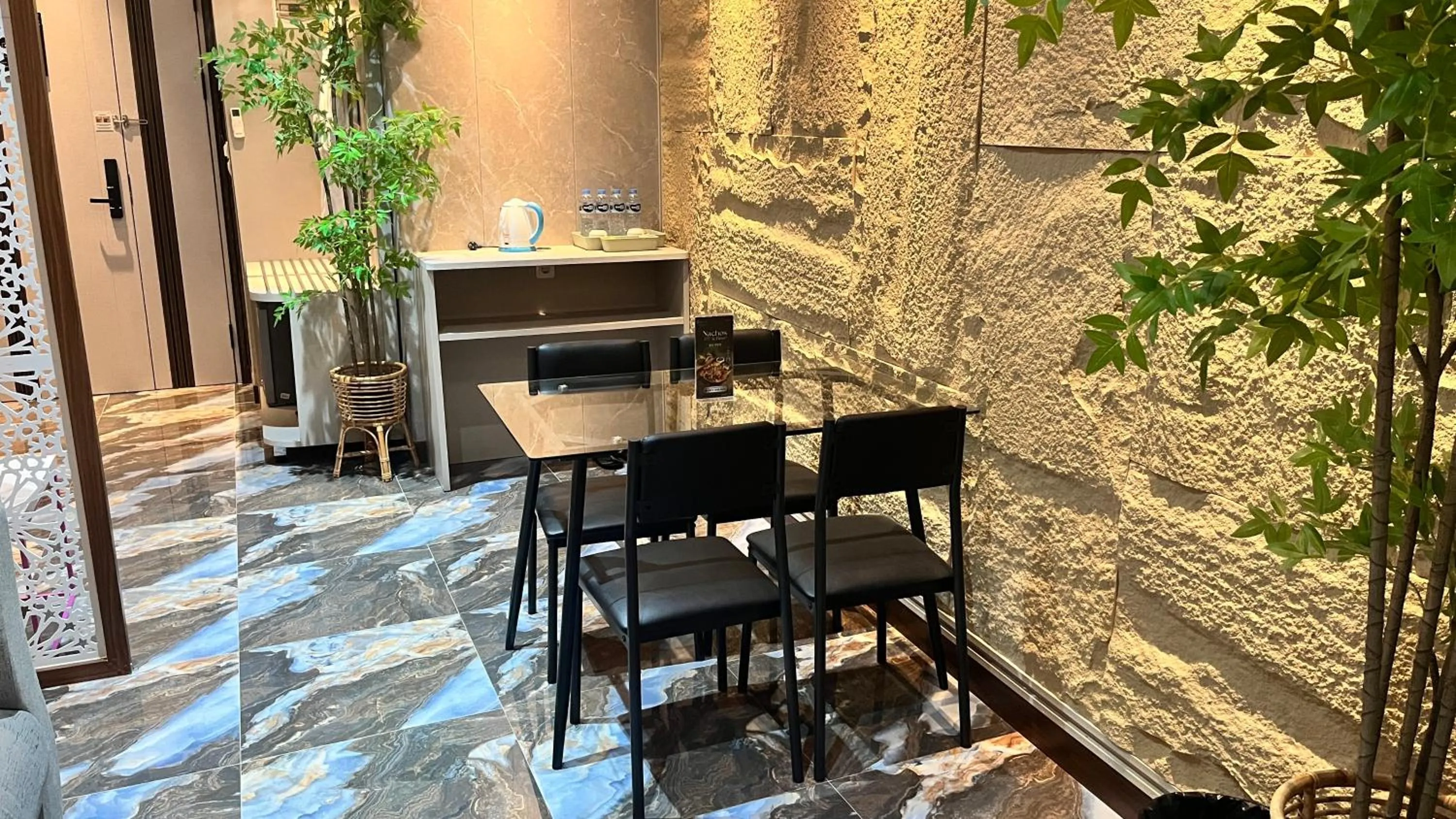 Avery De Grand City Hotel Bandung