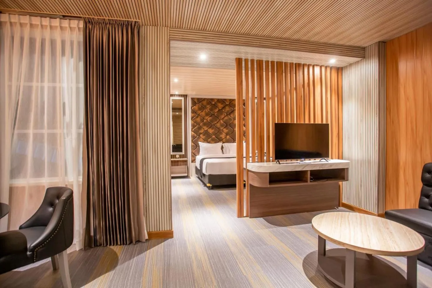 TV and multimedia, Bed in Avery De Grand City Hotel Bandung