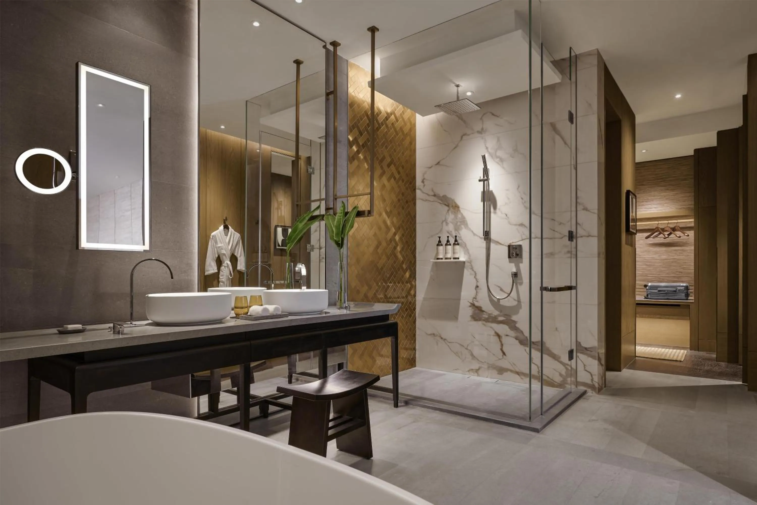 Shower, Bed in Park Hyatt Kuala Lumpur