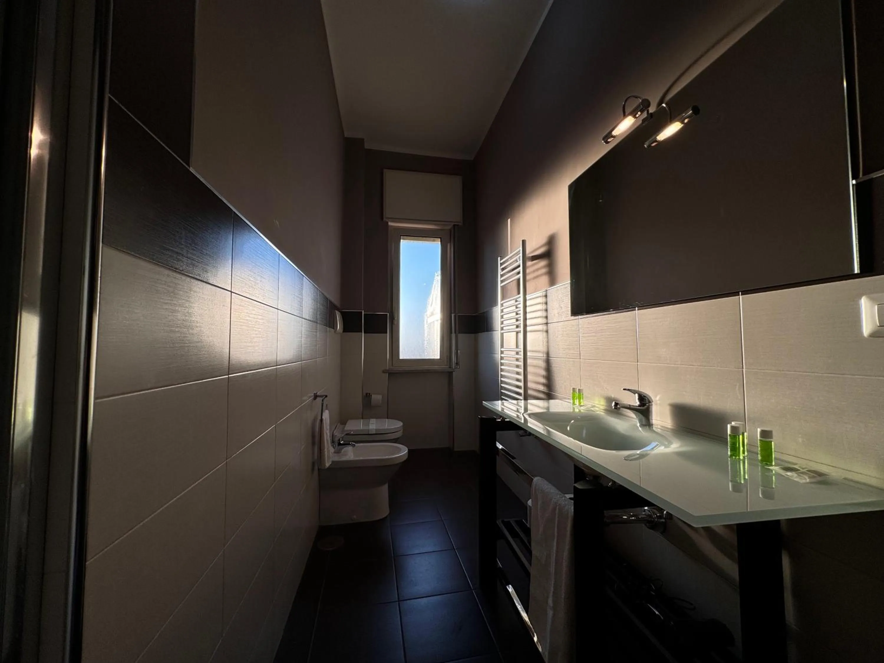 Toilet in Brain Rooms - Centro Città, Pulizia Giornaliera, Colazione Inclusa