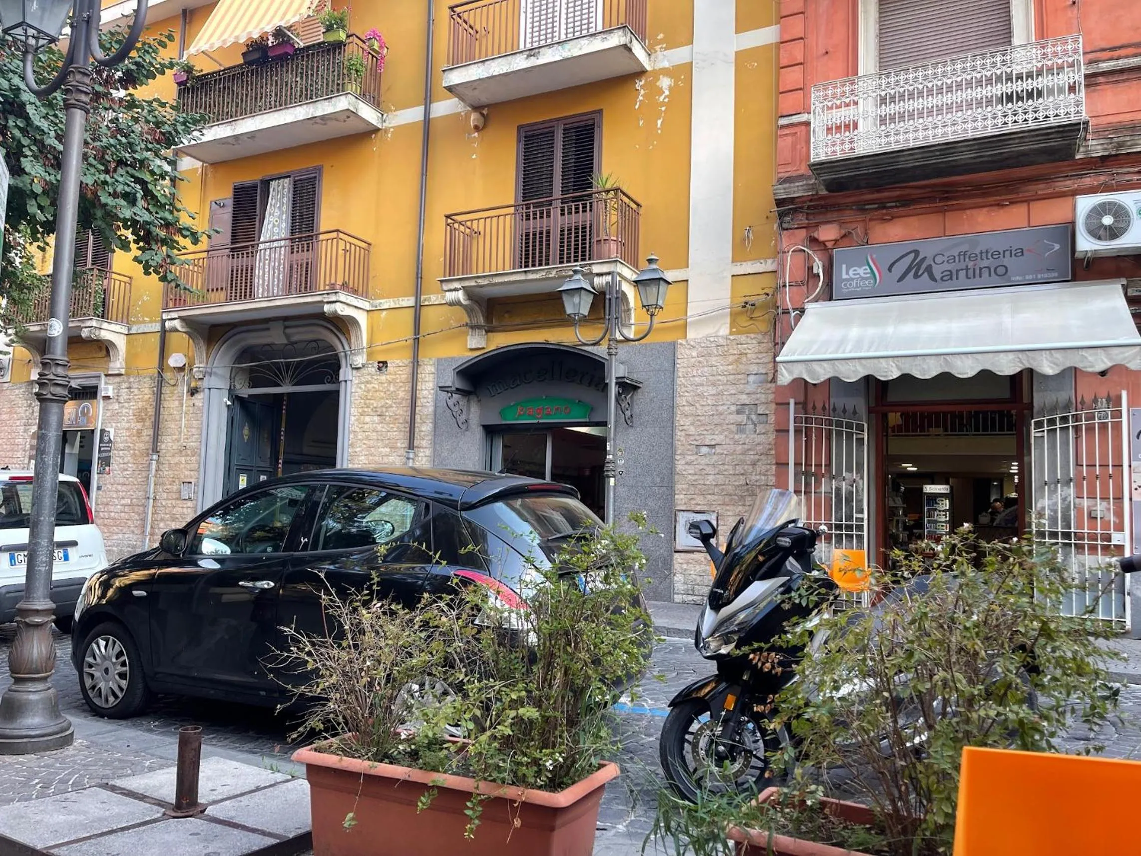 Breakfast in Brain Rooms - Centro Città, Pulizia Giornaliera, Colazione Inclusa