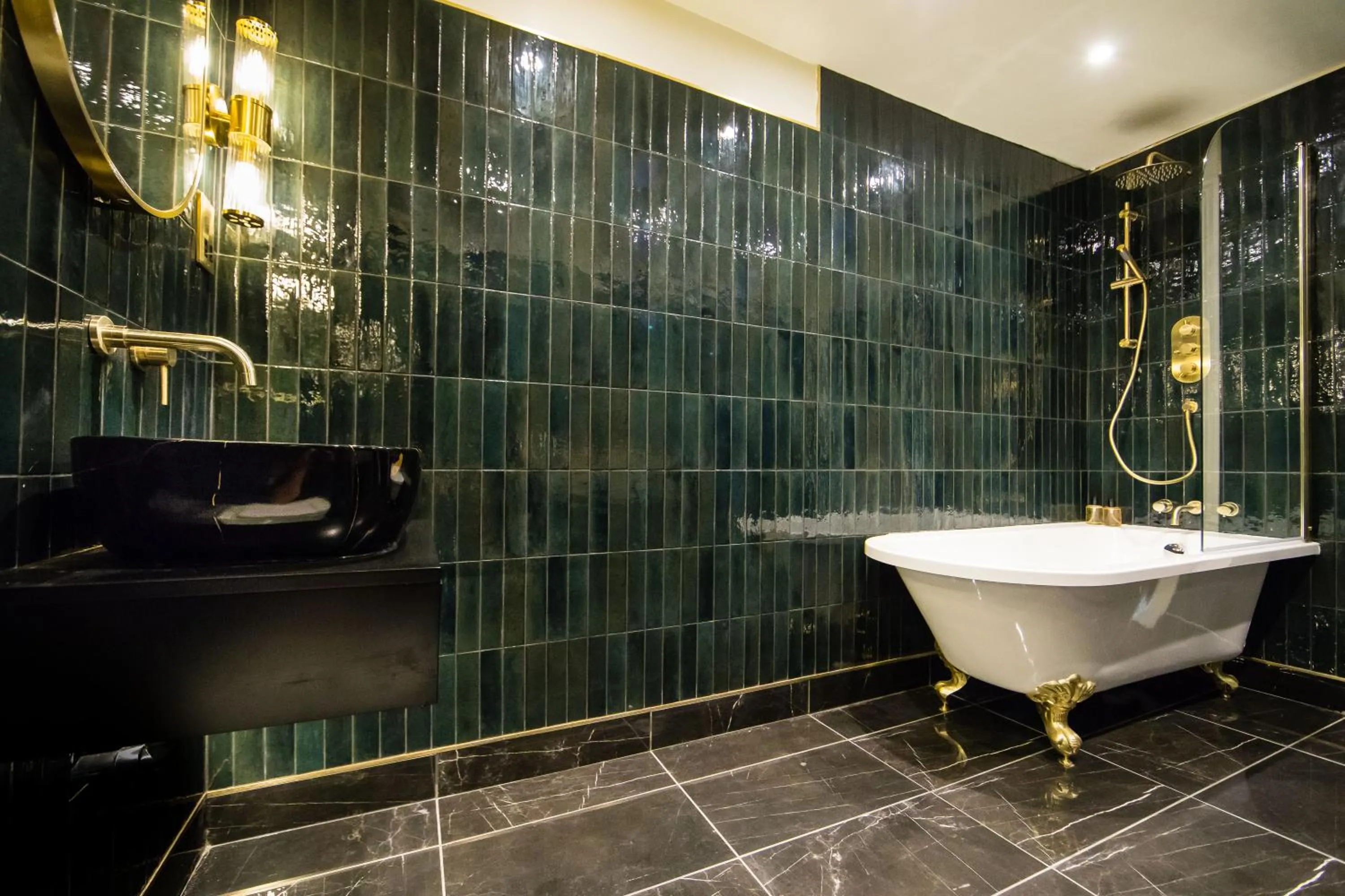 Shower in The Burgoyne - Stunning Hotel with Amazing Views and Impeccable Service