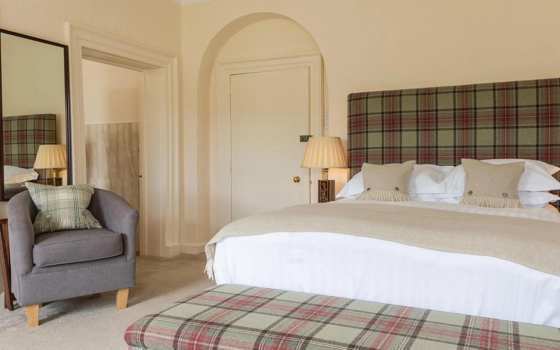 Bed in The Burgoyne - Stunning Hotel with Amazing Views and Impeccable Service