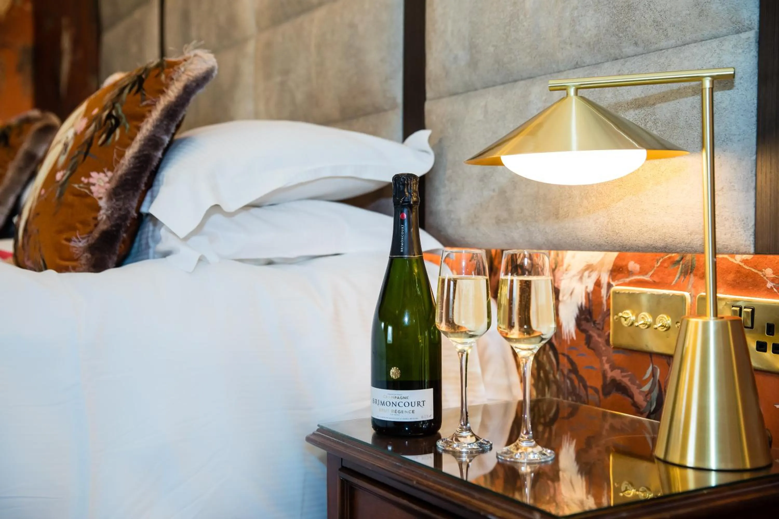 Bed in The Burgoyne - Stunning Hotel with Amazing Views and Impeccable Service