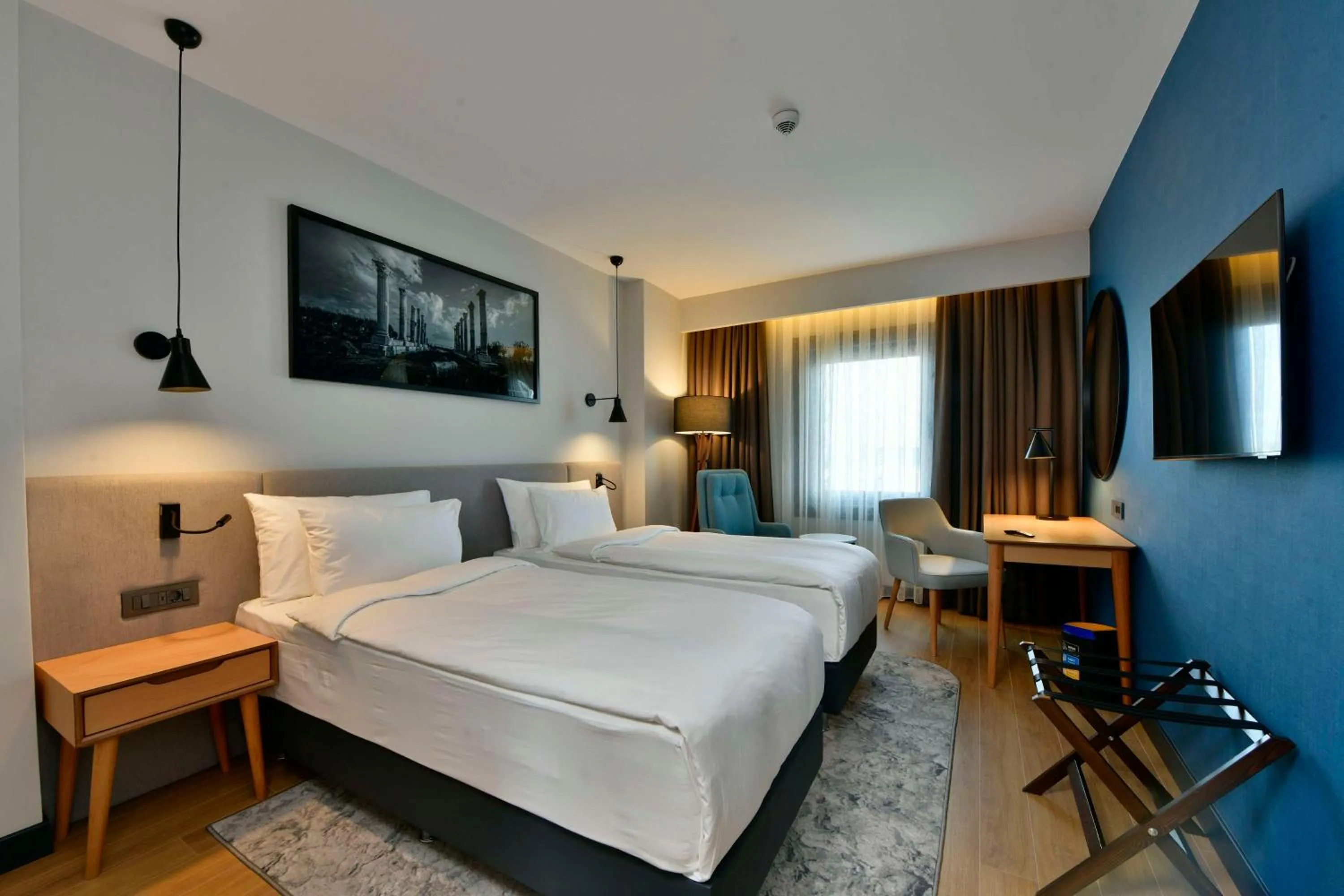 Bedroom, Bed in Radisson Hotel Mersin