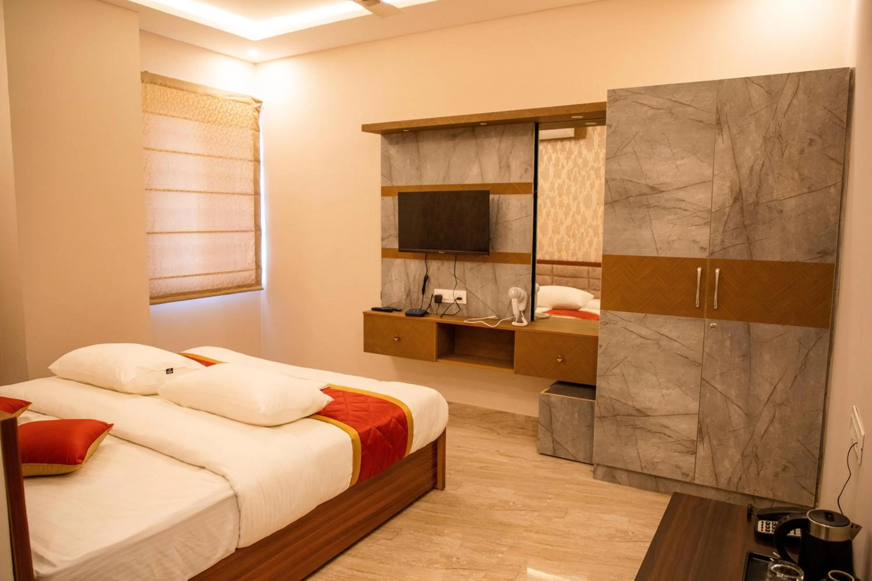 Photo of the whole room, Bed in Serenity Stay Inn