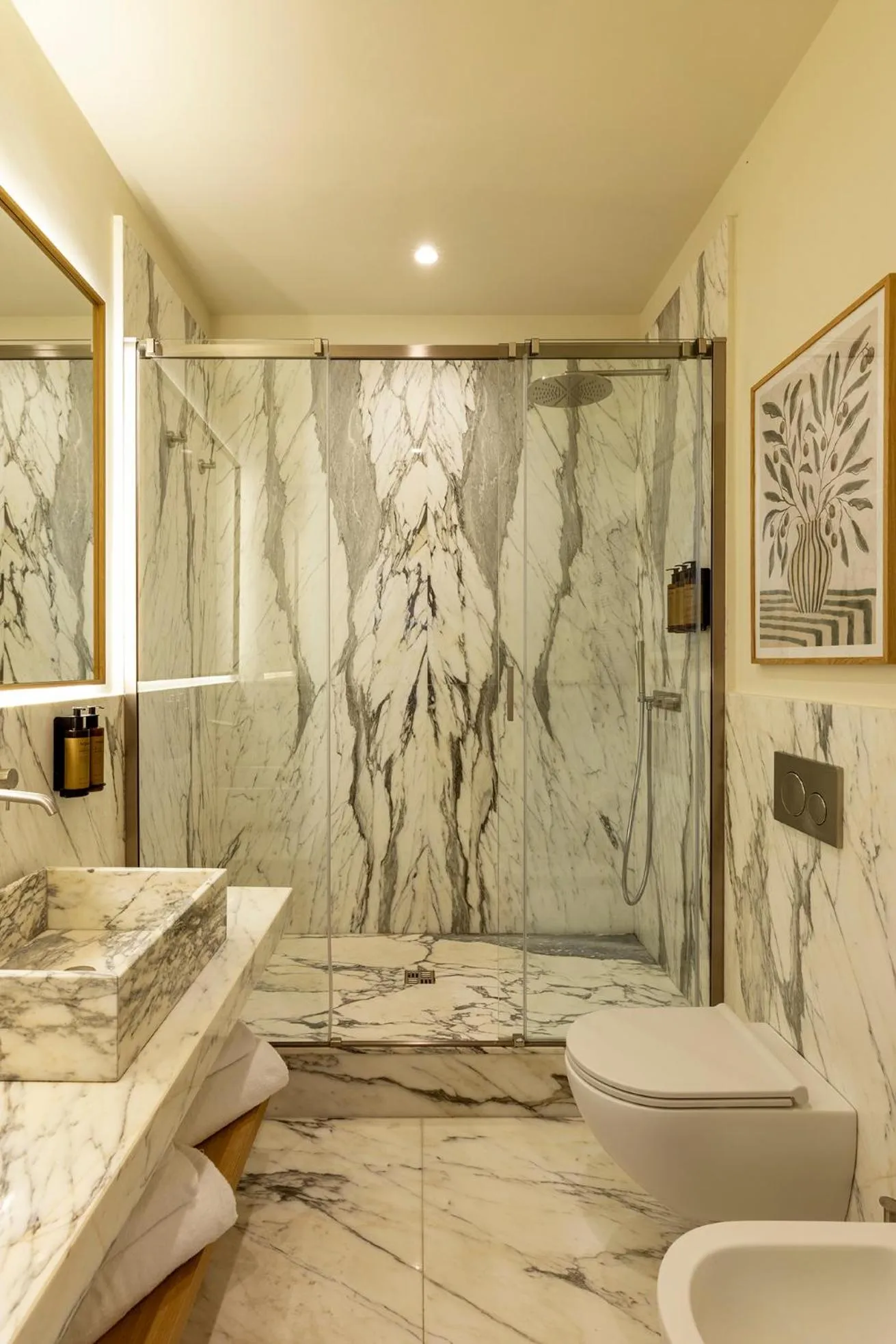 Shower in Nerva Boutique Hotel