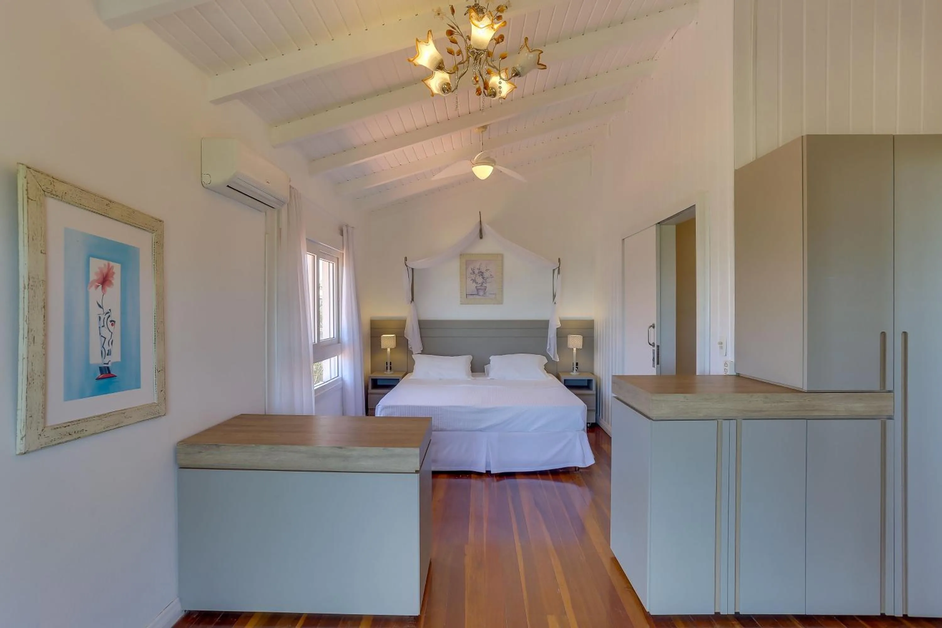 Bedroom, Bed in Villas Jurerê Residences