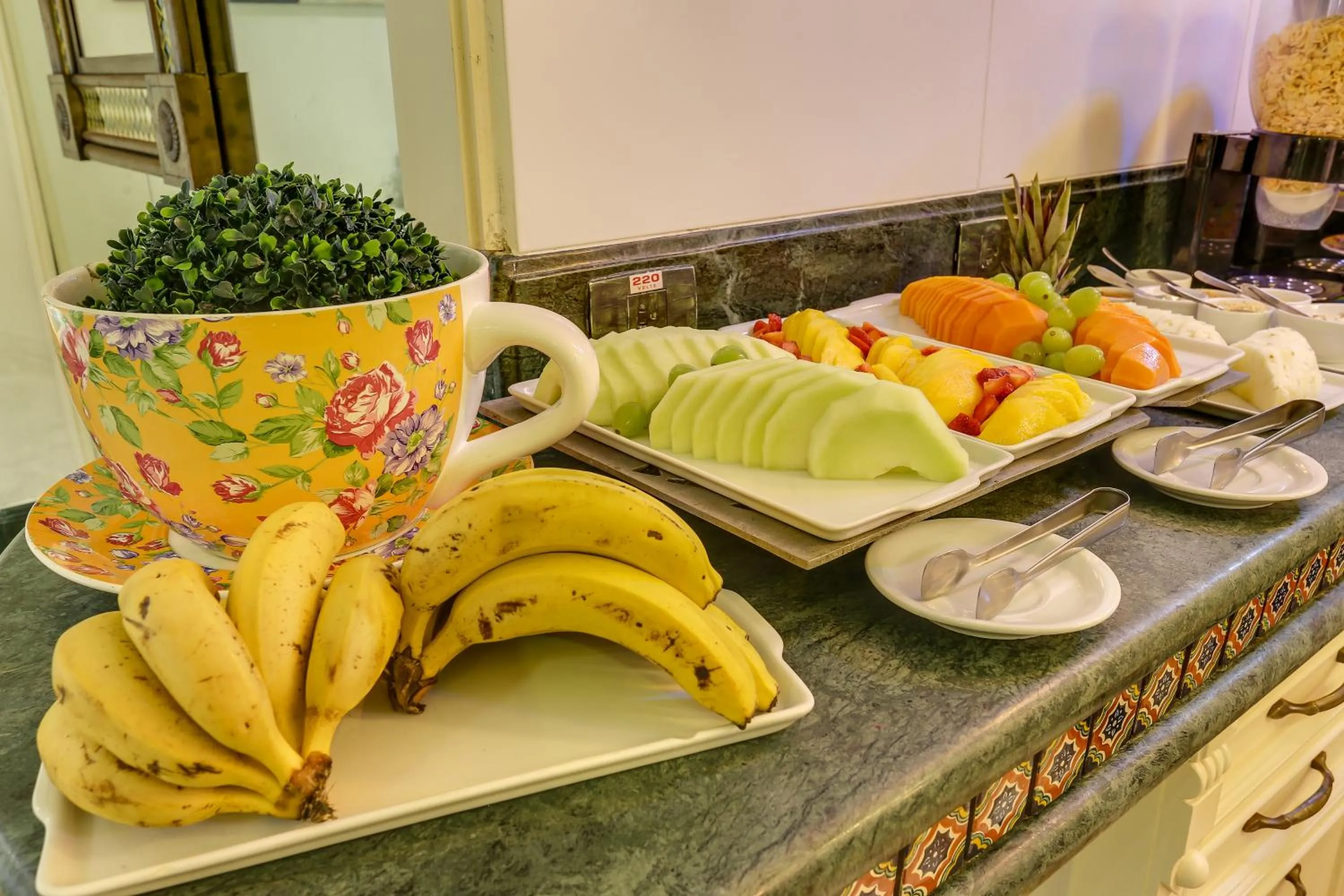 Breakfast in Villas Jurerê Residences