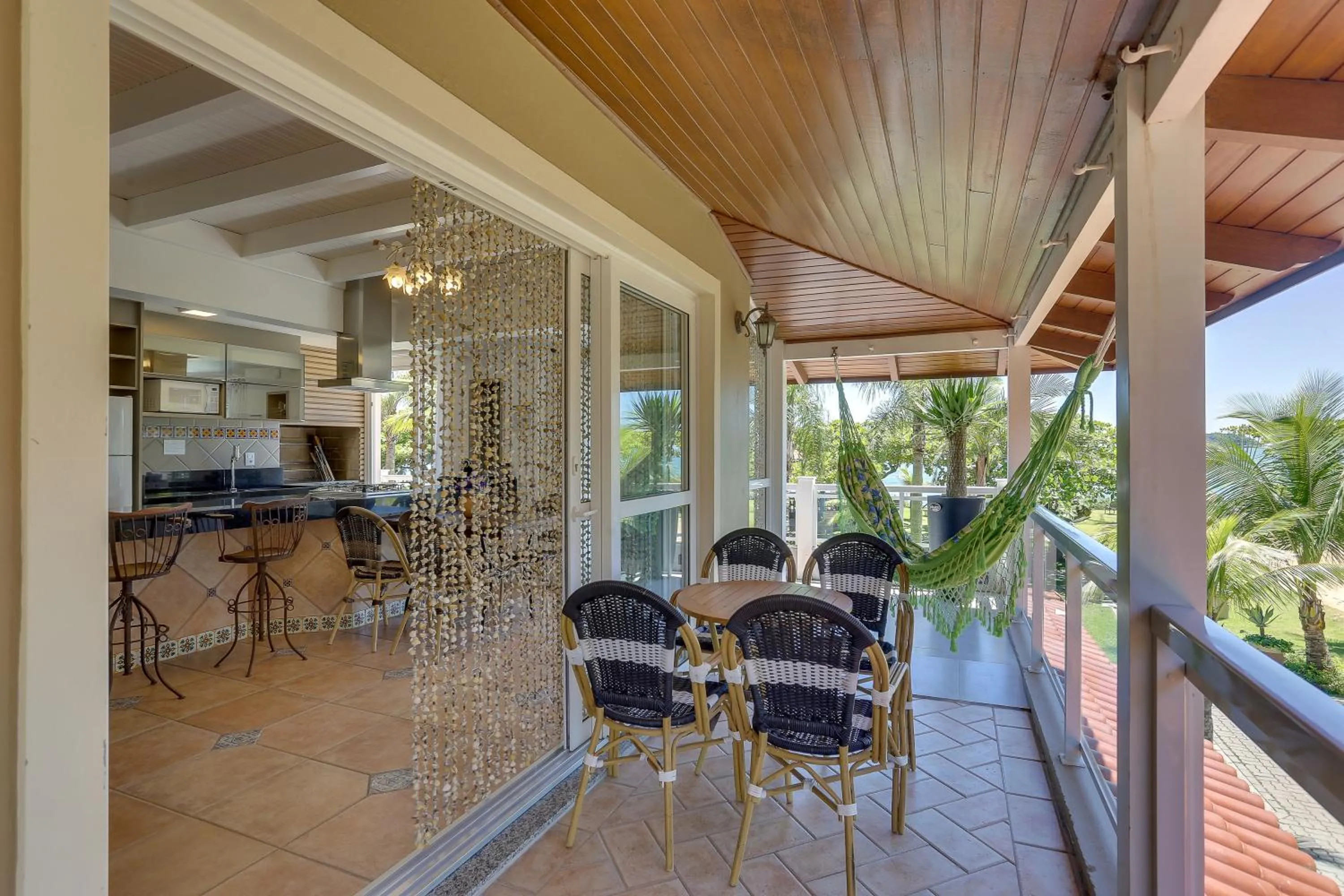 Balcony/Terrace in Villas Jurerê Residences