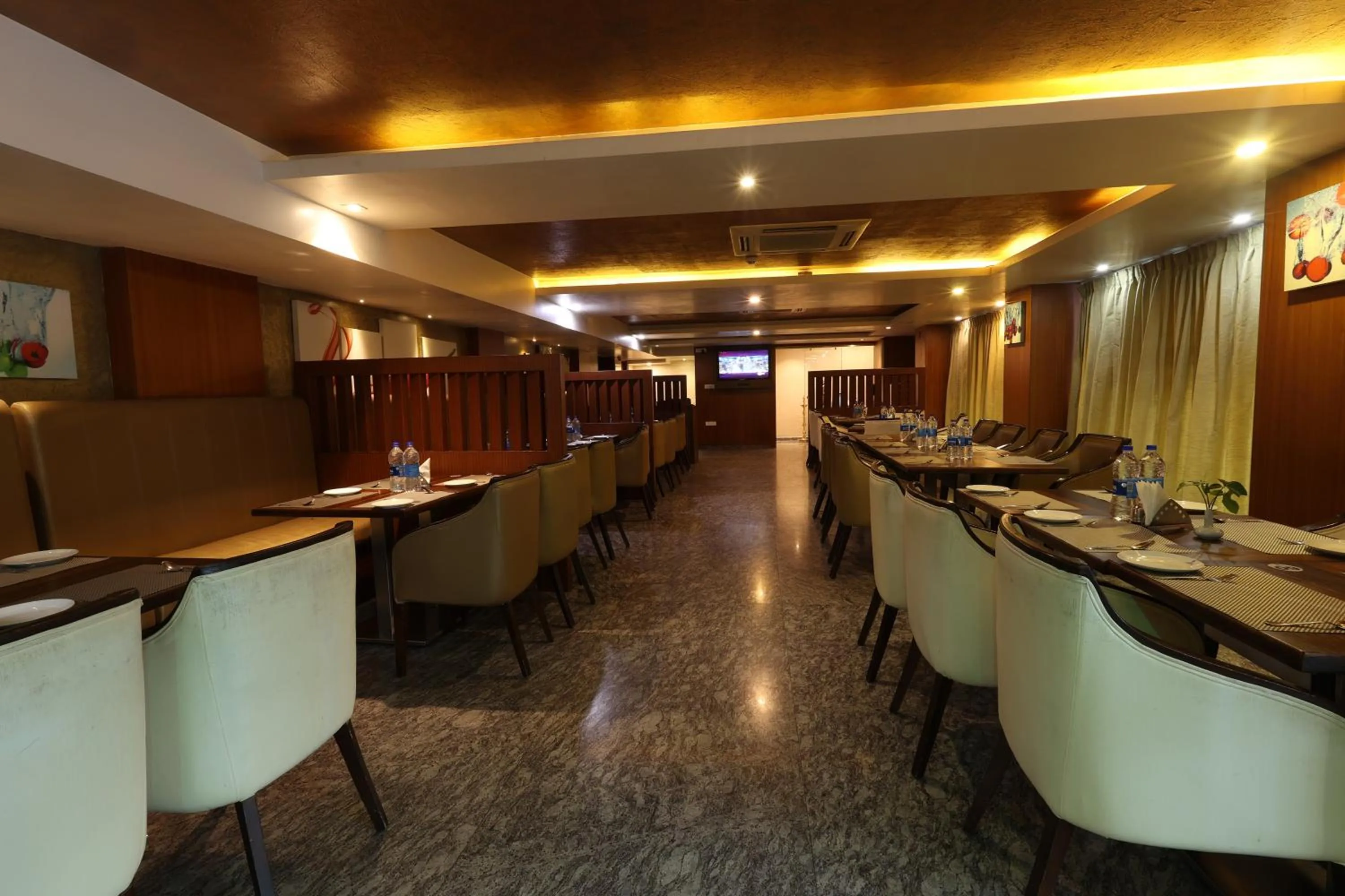 Restaurant/places to eat in Akash Inn