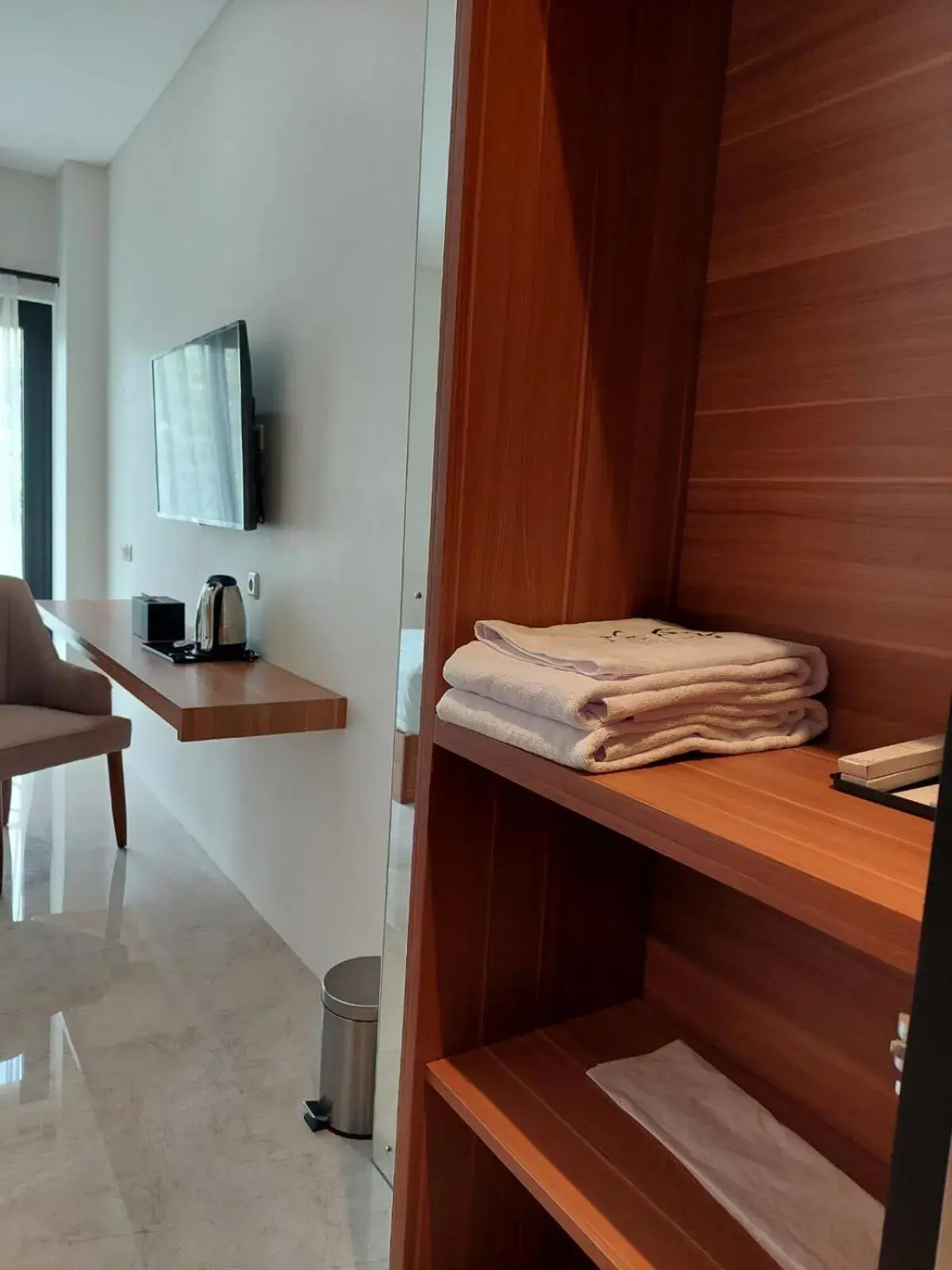 Deluxe Double Room with Balcony in Gemma Hotel Balige Deluxe Double Room with Balcony in Gemma Hotel Balige