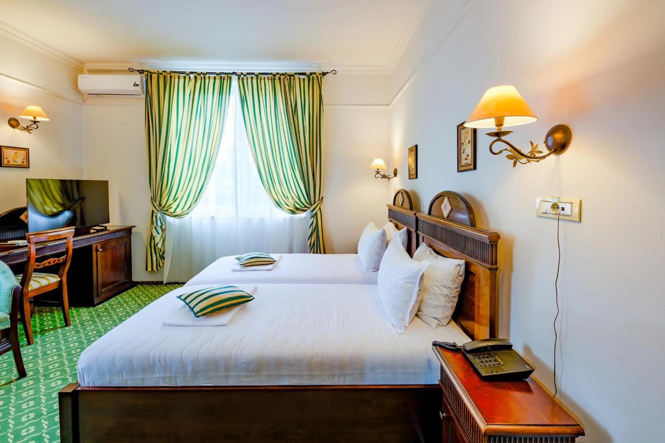 Bed in Hotel Classico Timisoara