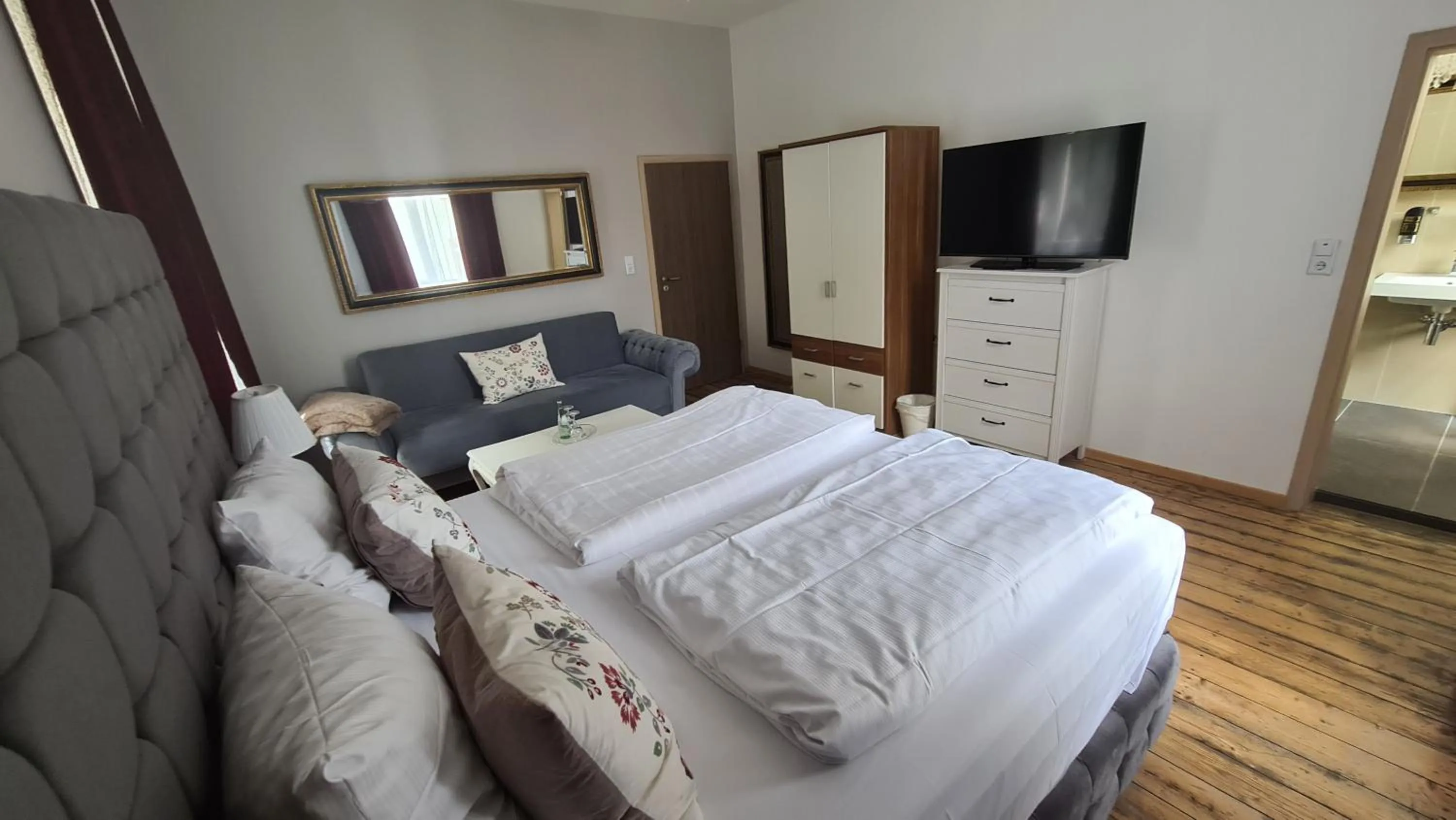 Bed in Hotel Osteria Del Vino Cochem