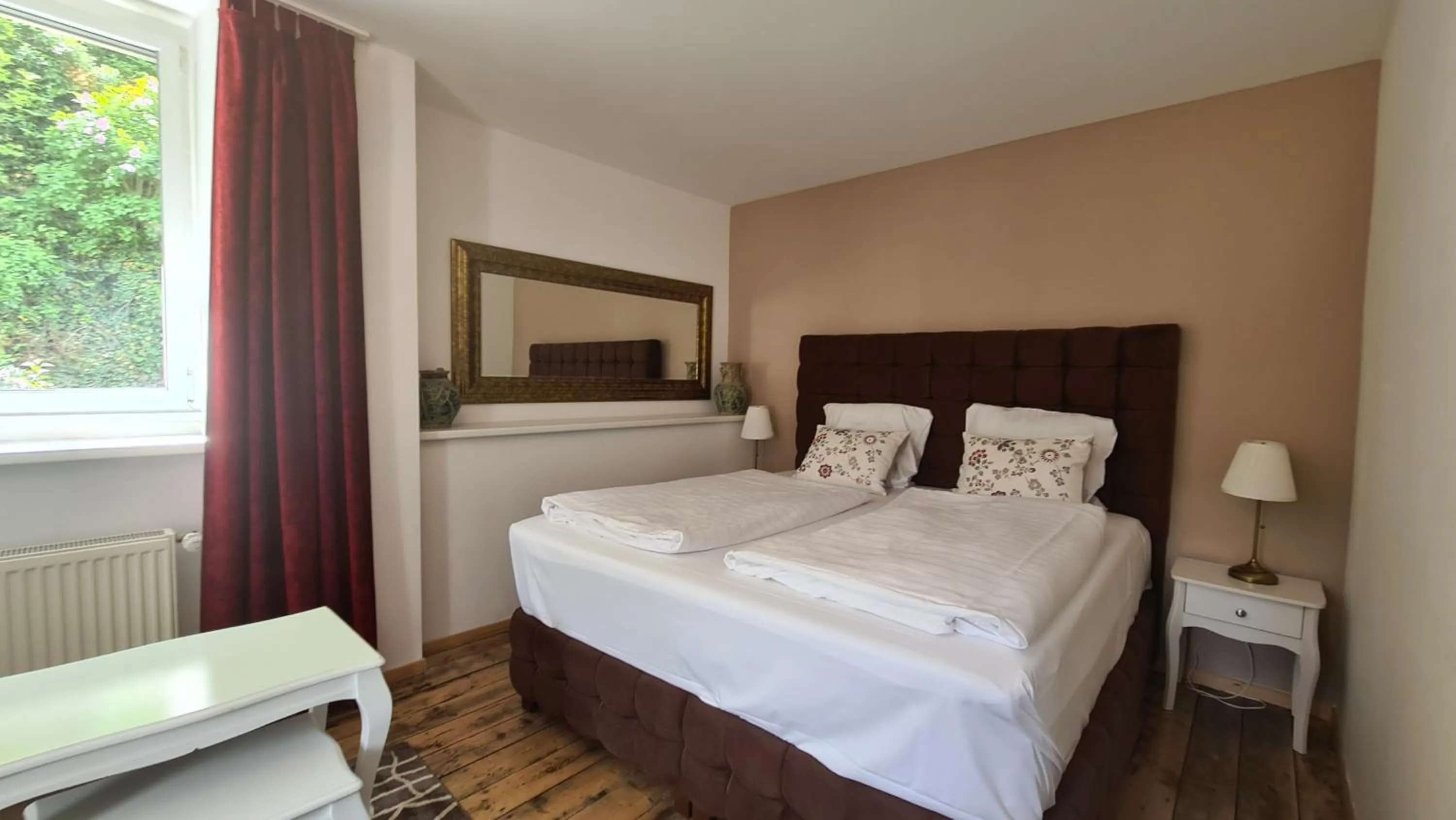 Bed in Hotel Osteria Del Vino Cochem