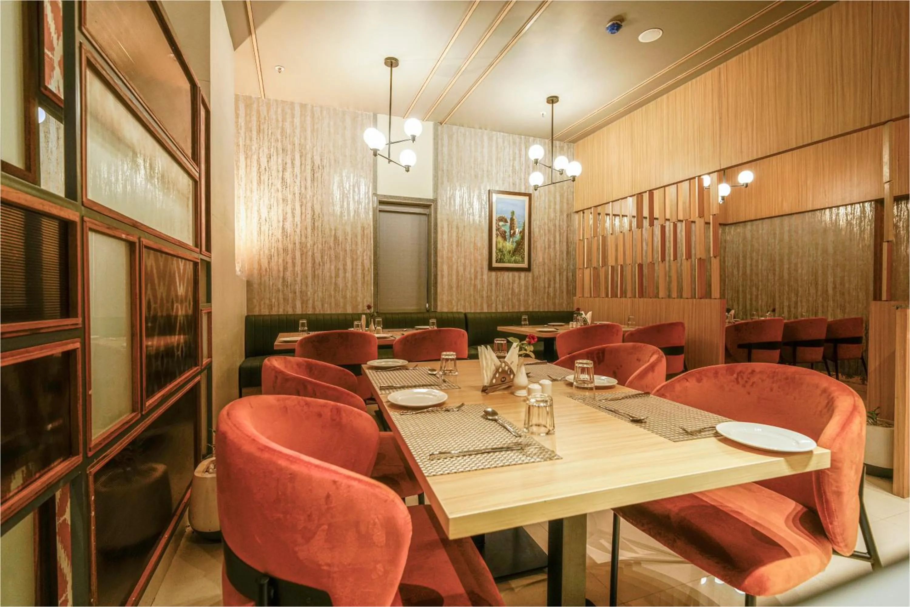Restaurant/places to eat in The Grand Sona