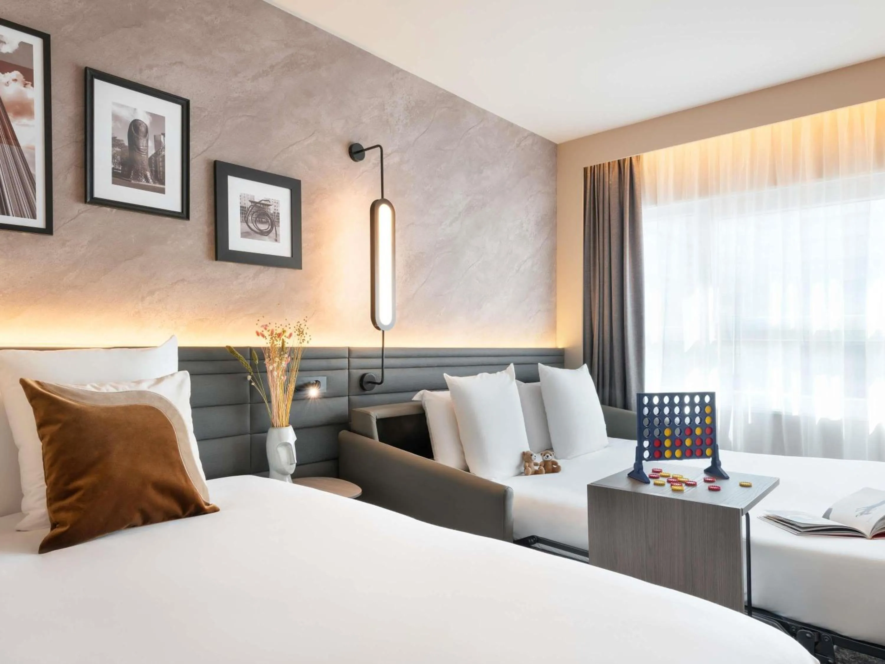 Bedroom, Bed in Novotel Paris La Défense Nanterre