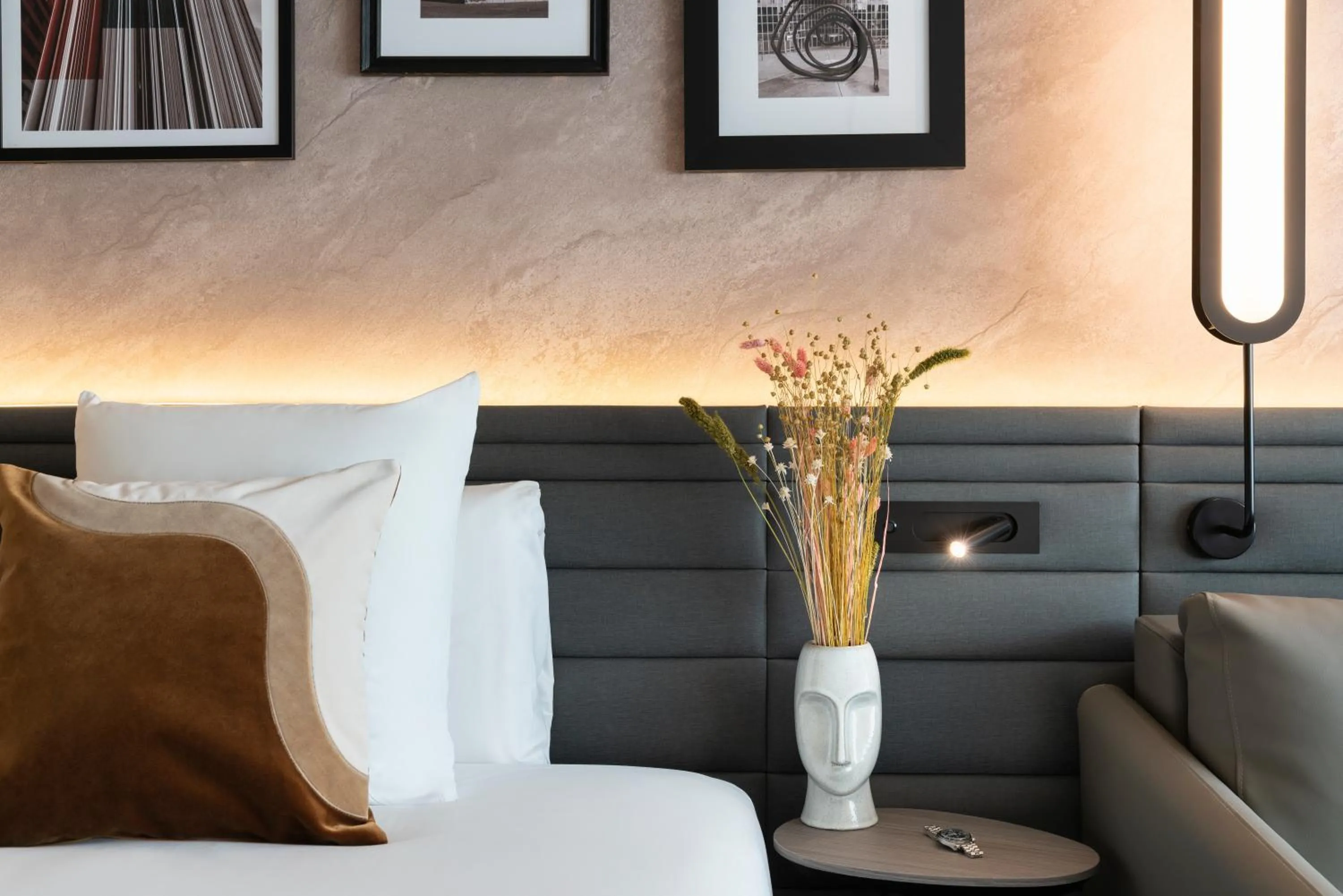 Bed in Novotel Paris La Défense Nanterre