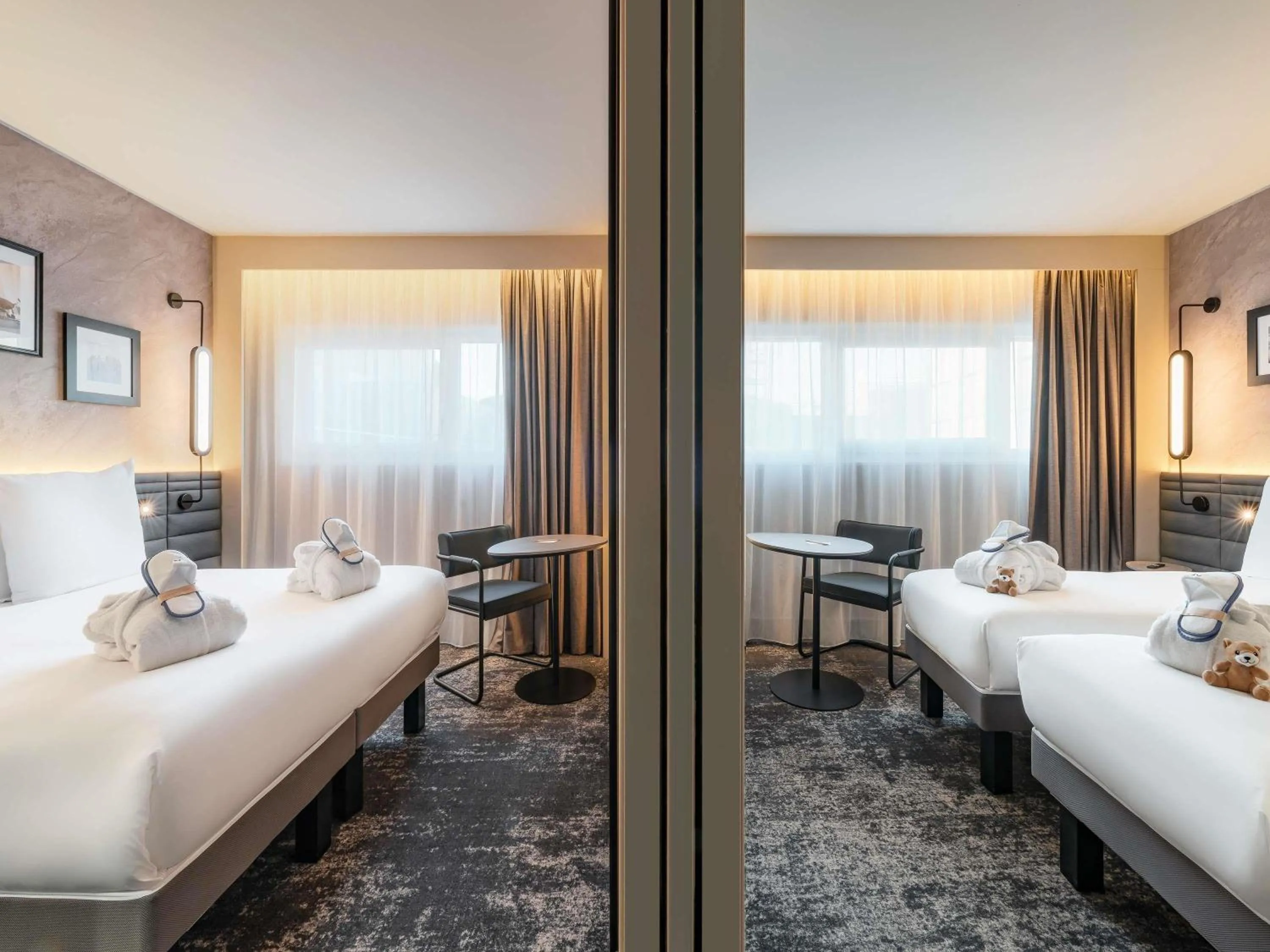 Bedroom, Bed in Novotel Paris La Défense Nanterre