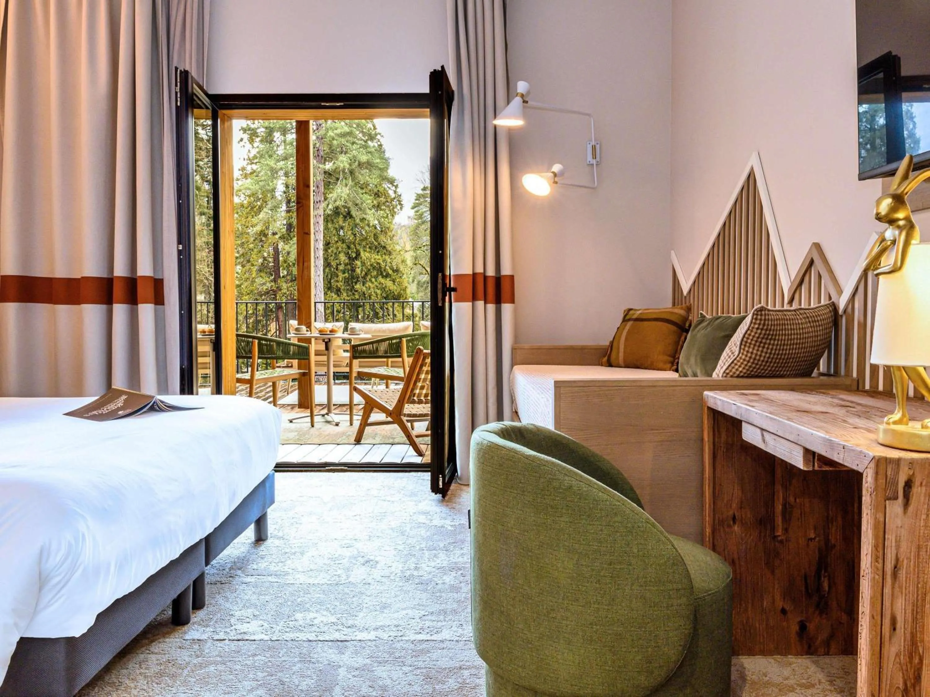 Bedroom, Bed in Mercure Ax Les Thermes